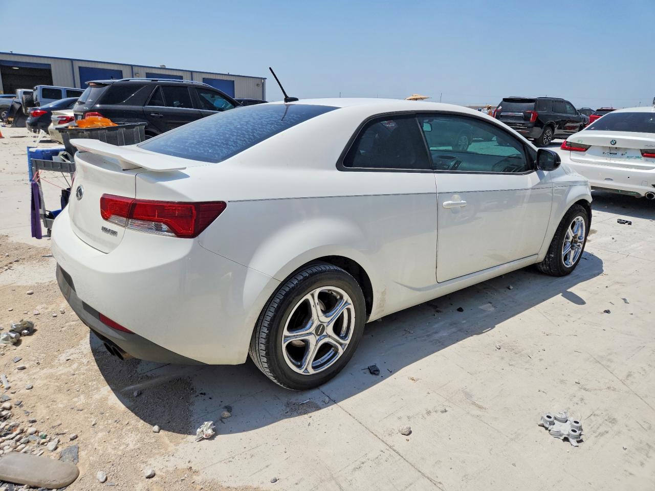 2011 Kia Forte Ex White vin: KNAFU6A26B5403615