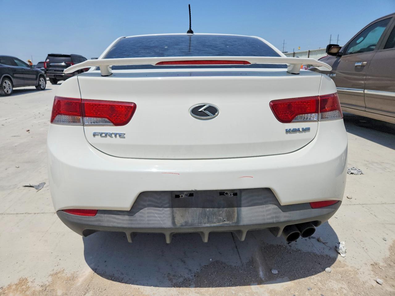 2011 Kia Forte Ex White vin: KNAFU6A26B5403615