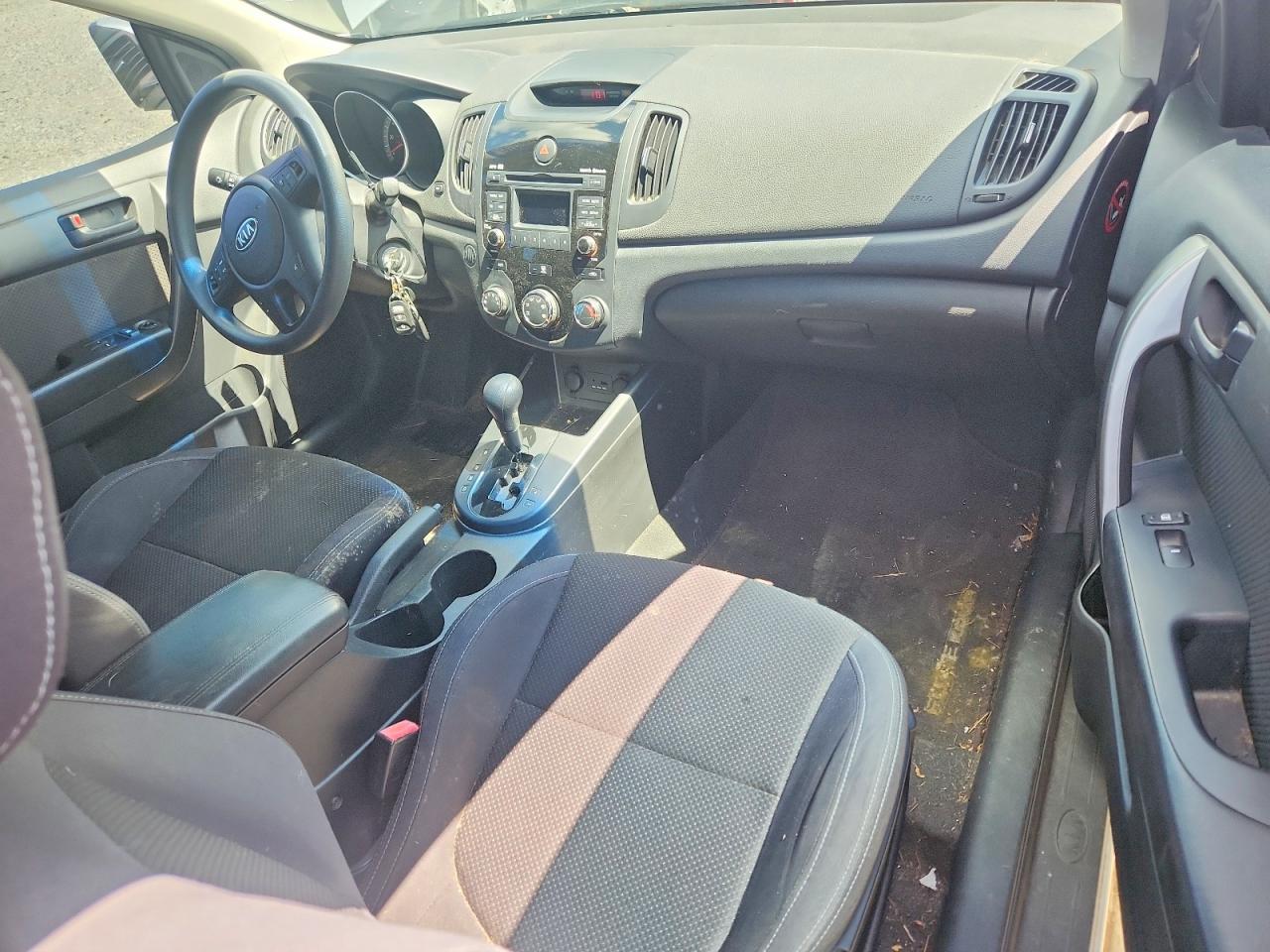 2010 Kia Forte Ex Серебряный vin: KNAFU6A27A5258213