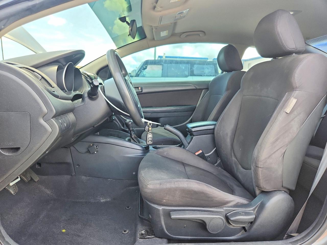 2011 Kia Forte Koup Ex Gray vin: KNAFU6A28B5370374