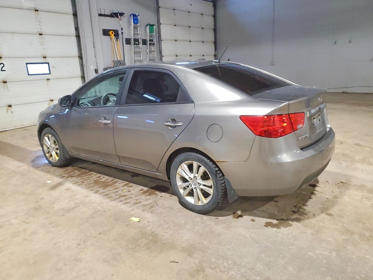 2011 Kia Forte Sx Gray vin: KNAFW4A36B5384524