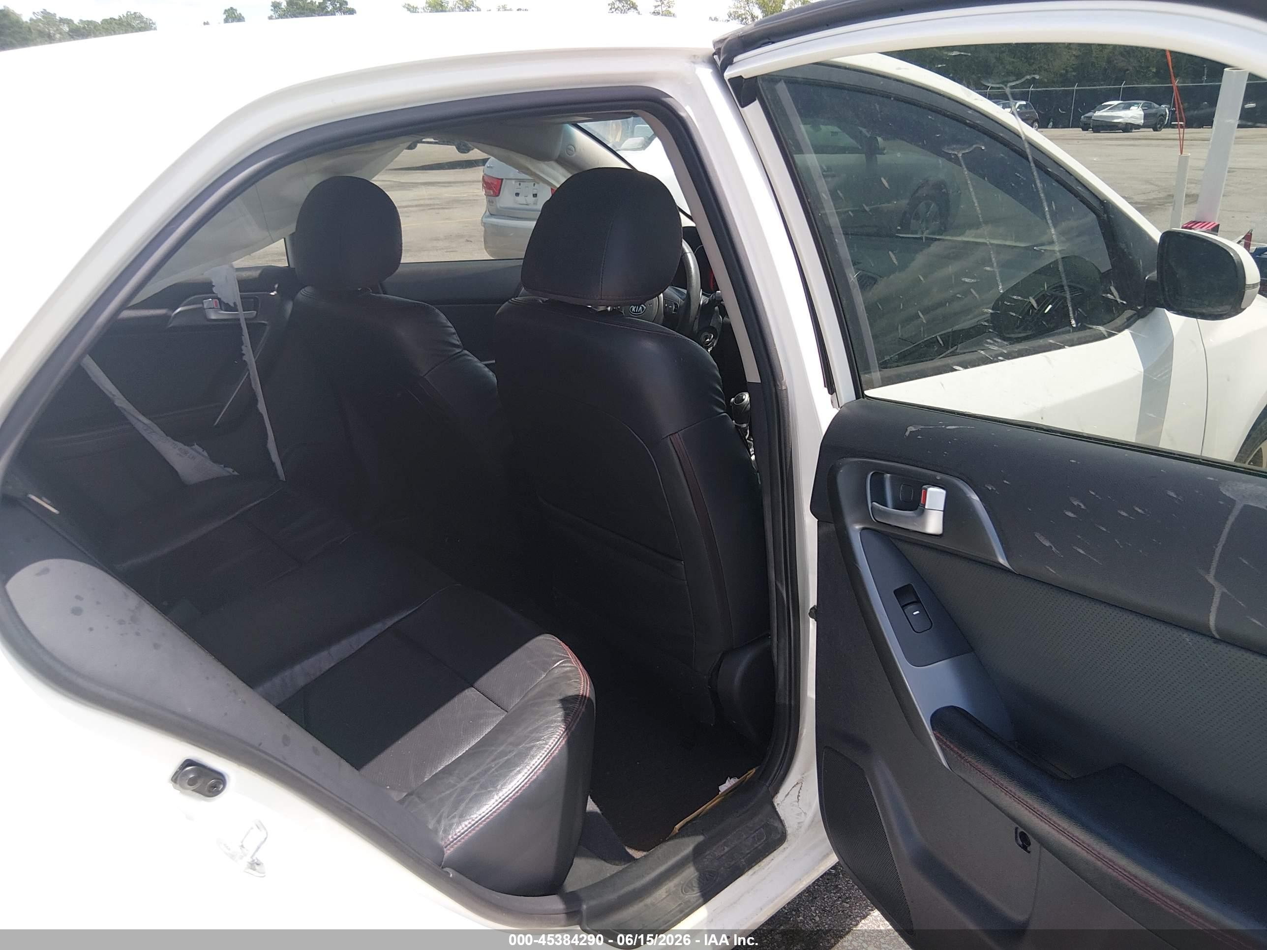 2012 Kia Forte Sx Белый vin: KNAFW4A37C5588802
