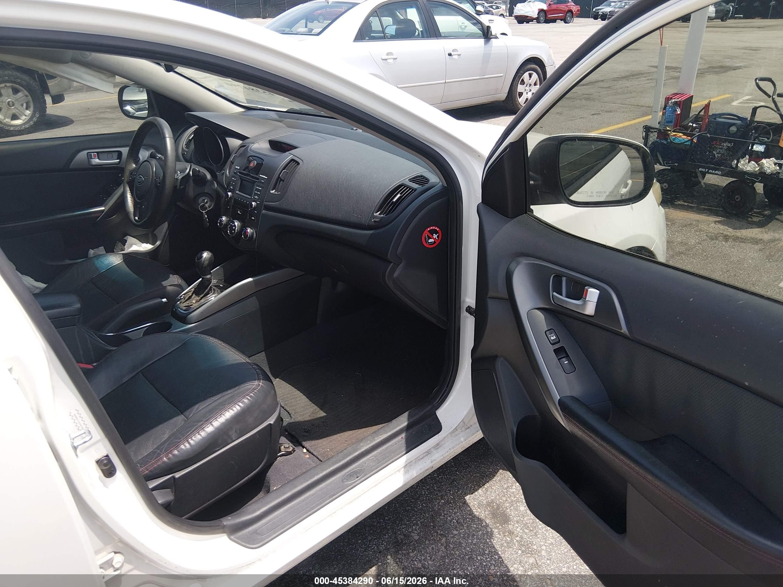 2012 Kia Forte Sx Белый vin: KNAFW4A37C5588802