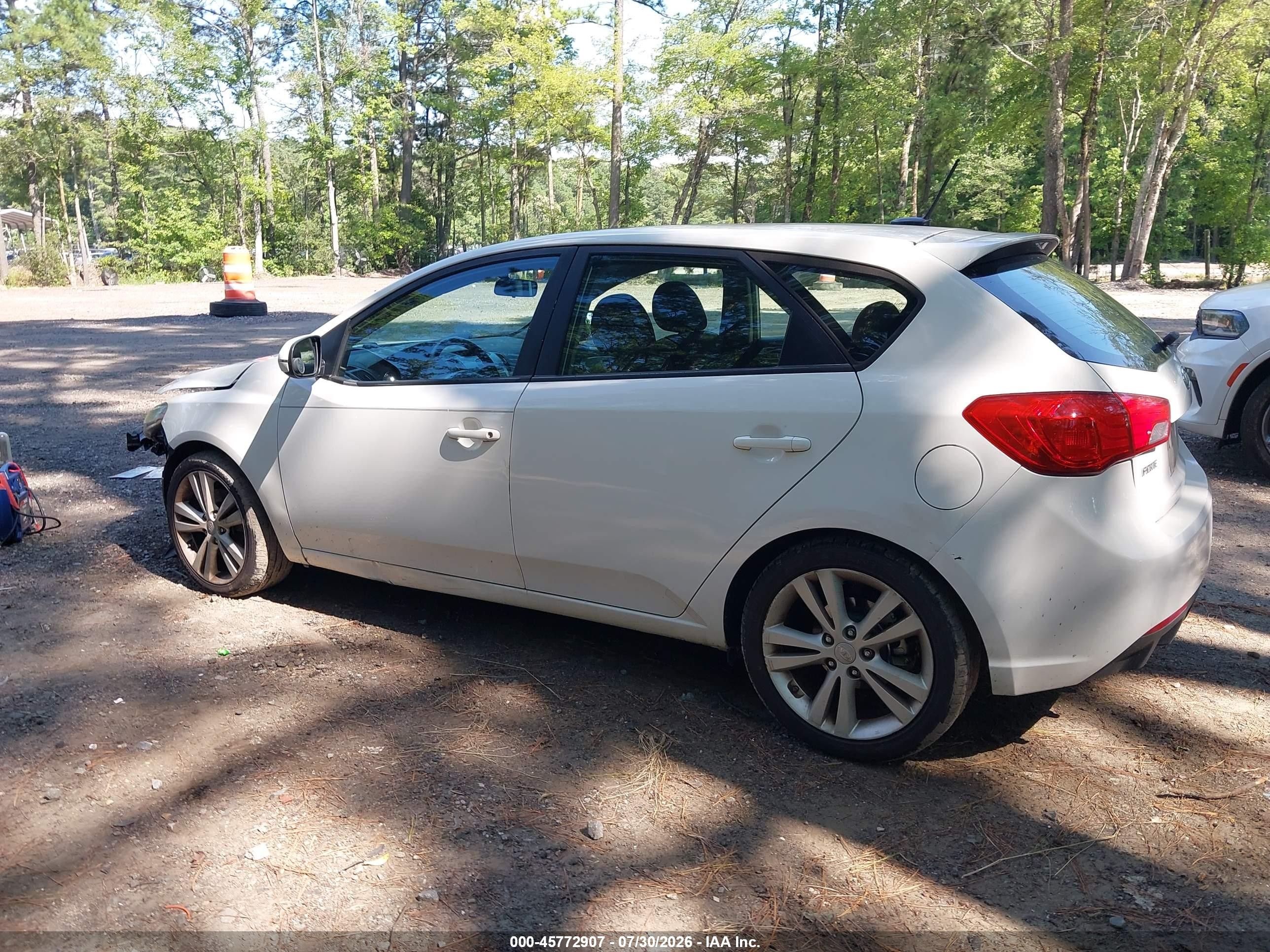 2011 Kia Forte Sx White vin: KNAFW5A30B5335423