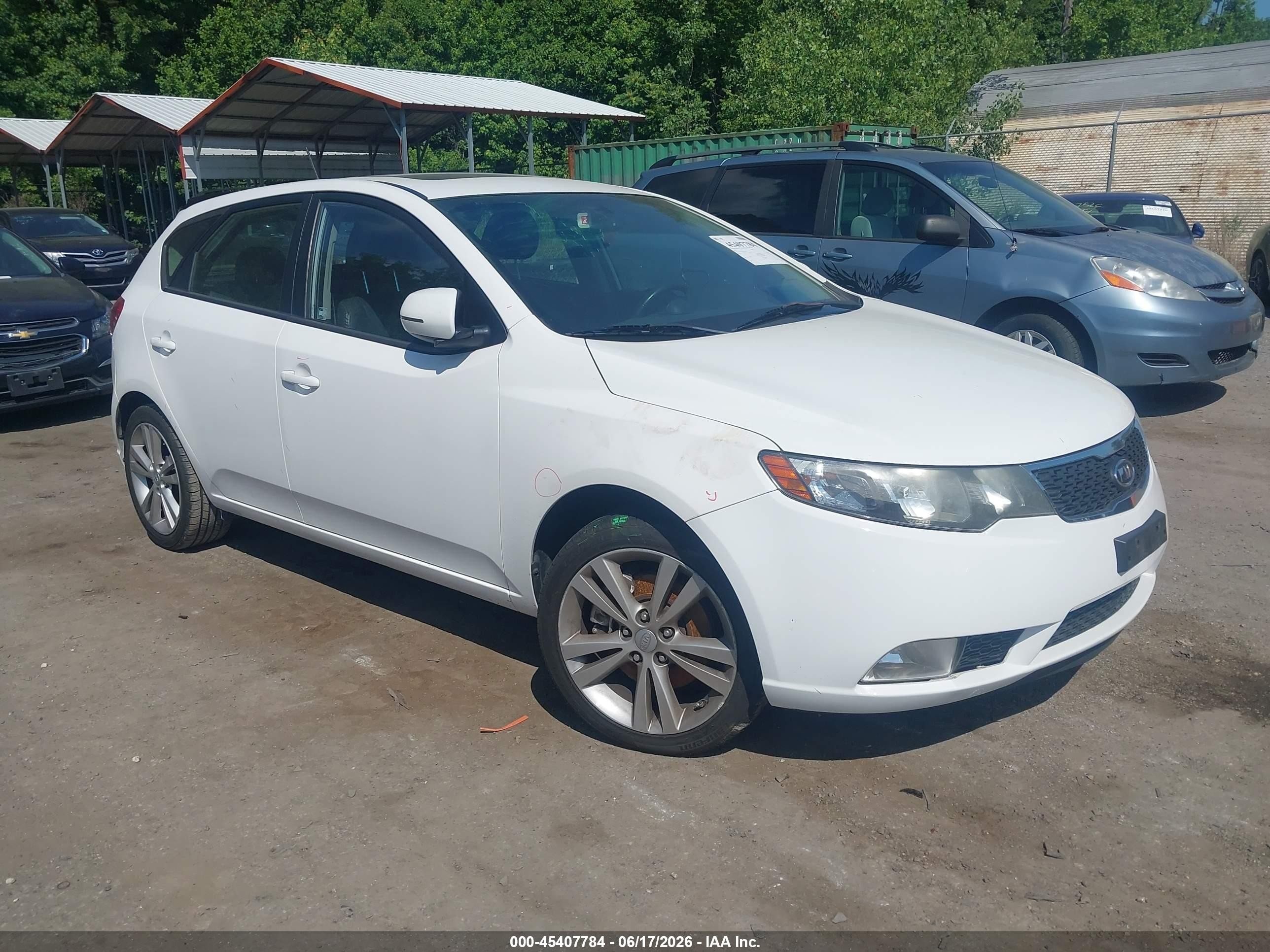 2011 Kia Forte Sx White vin: KNAFW5A31B5337679