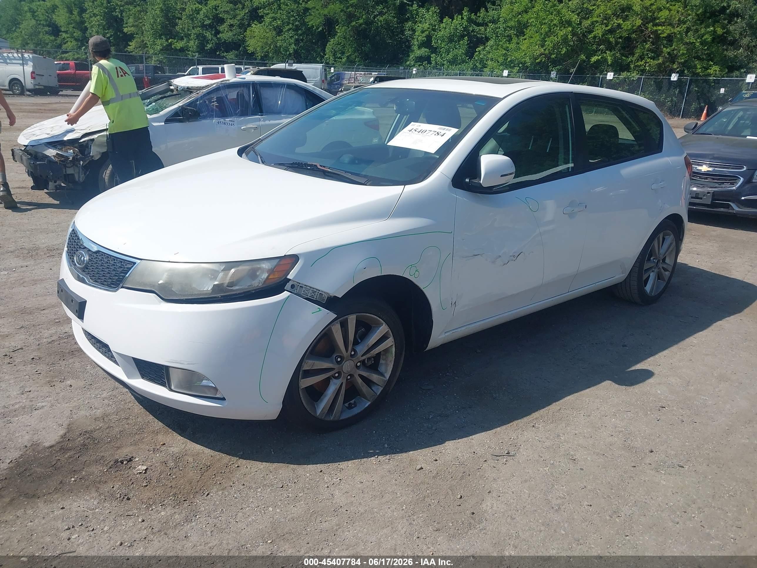 2011 Kia Forte Sx Белый vin: KNAFW5A31B5337679