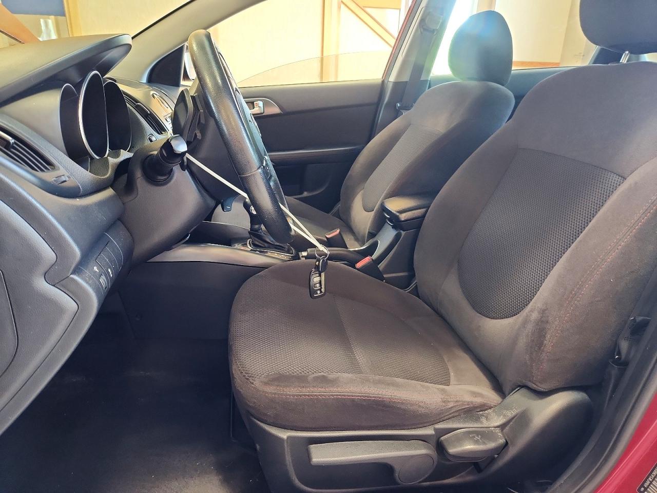 2011 Kia Forte Sx Красный vin: KNAFW5A36B5335099
