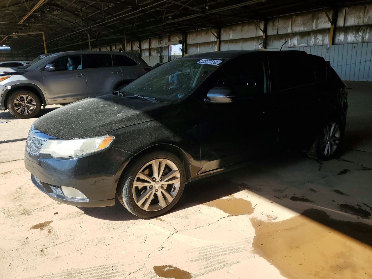 2011 Kia Forte Black vin: KNAFW5A3XB5361236