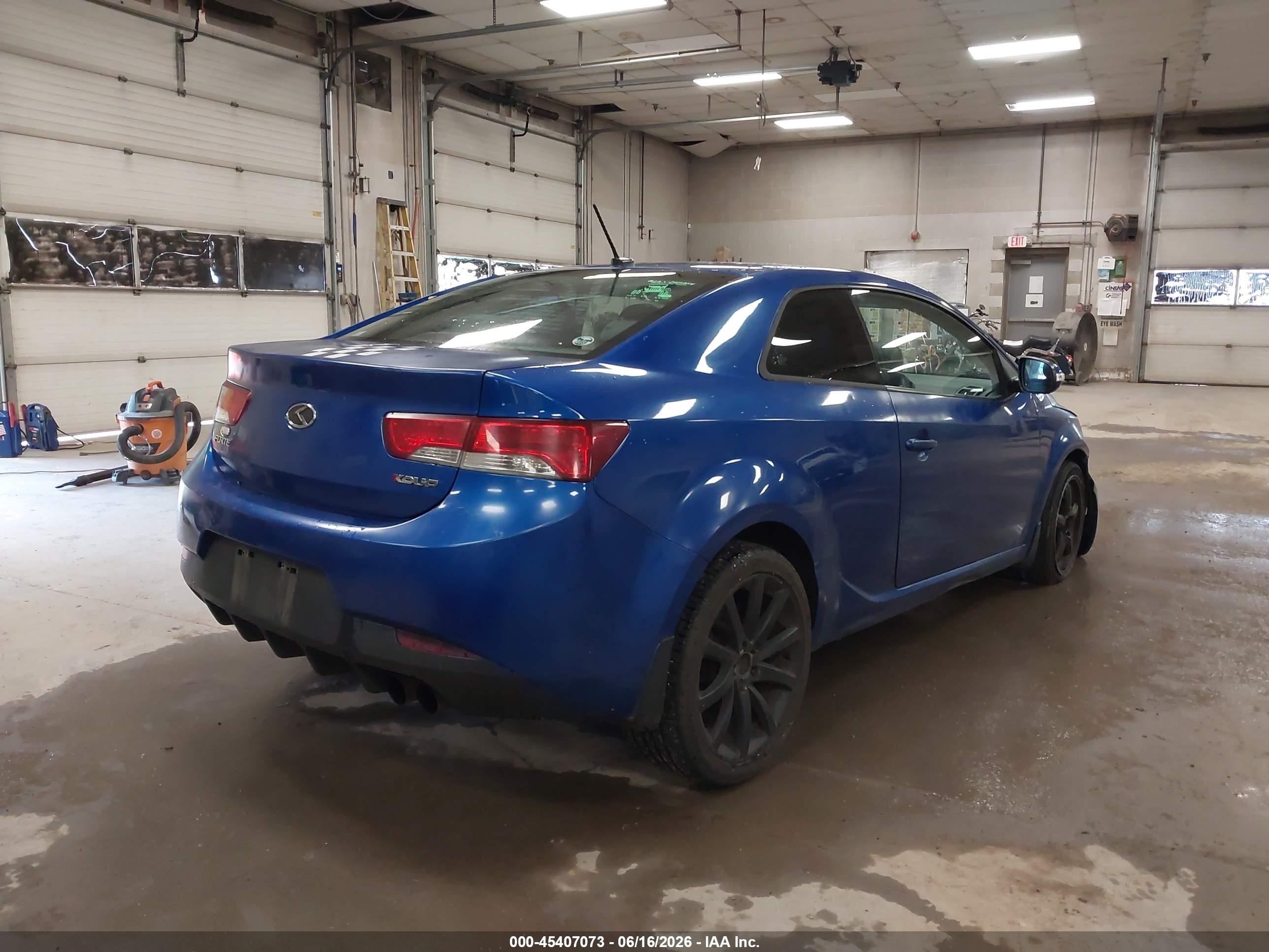 2010 Kia Forte Koup Sx Blue vin: KNAFW6A30A5179159