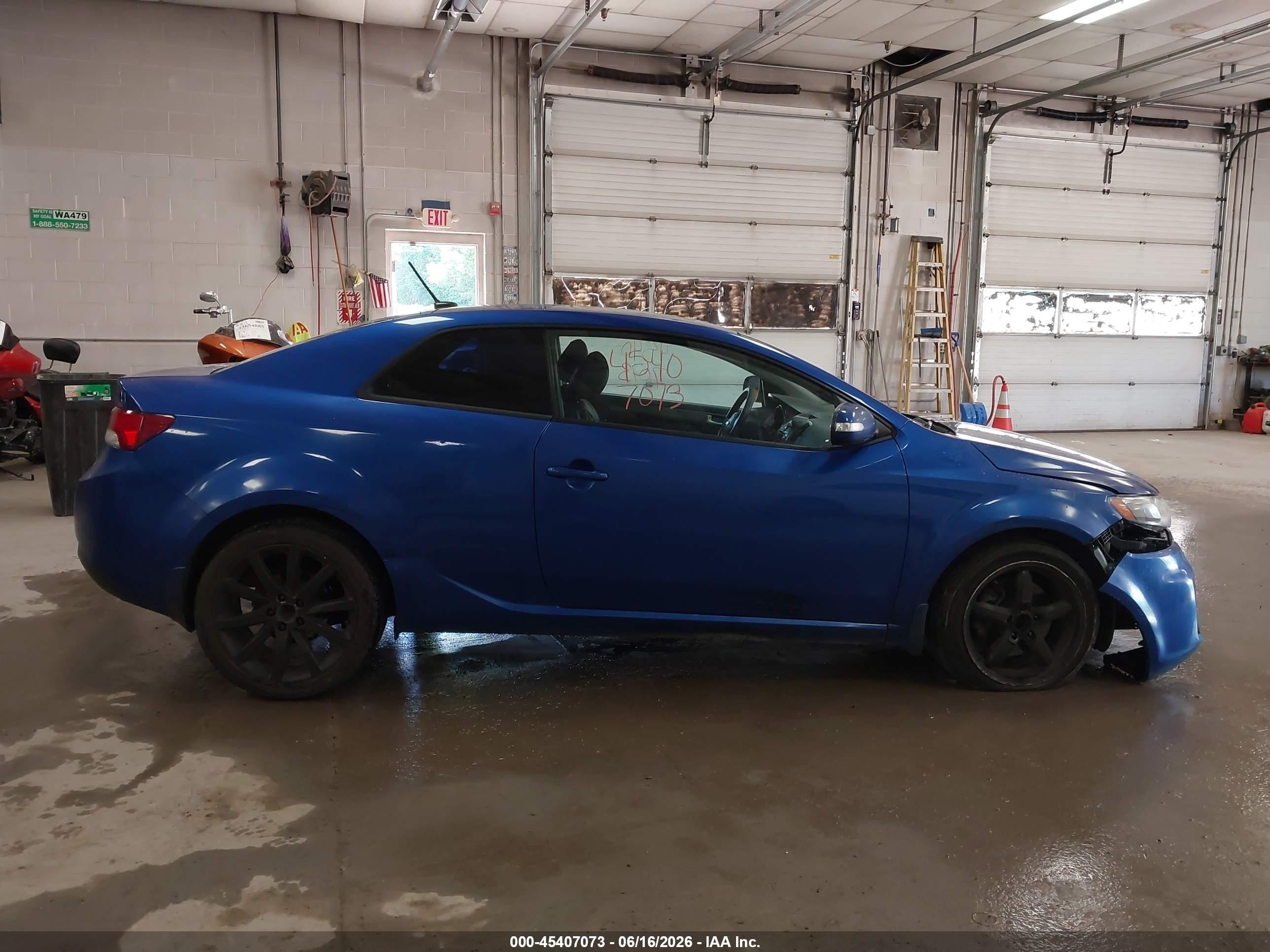 2010 Kia Forte Koup Sx Blue vin: KNAFW6A30A5179159