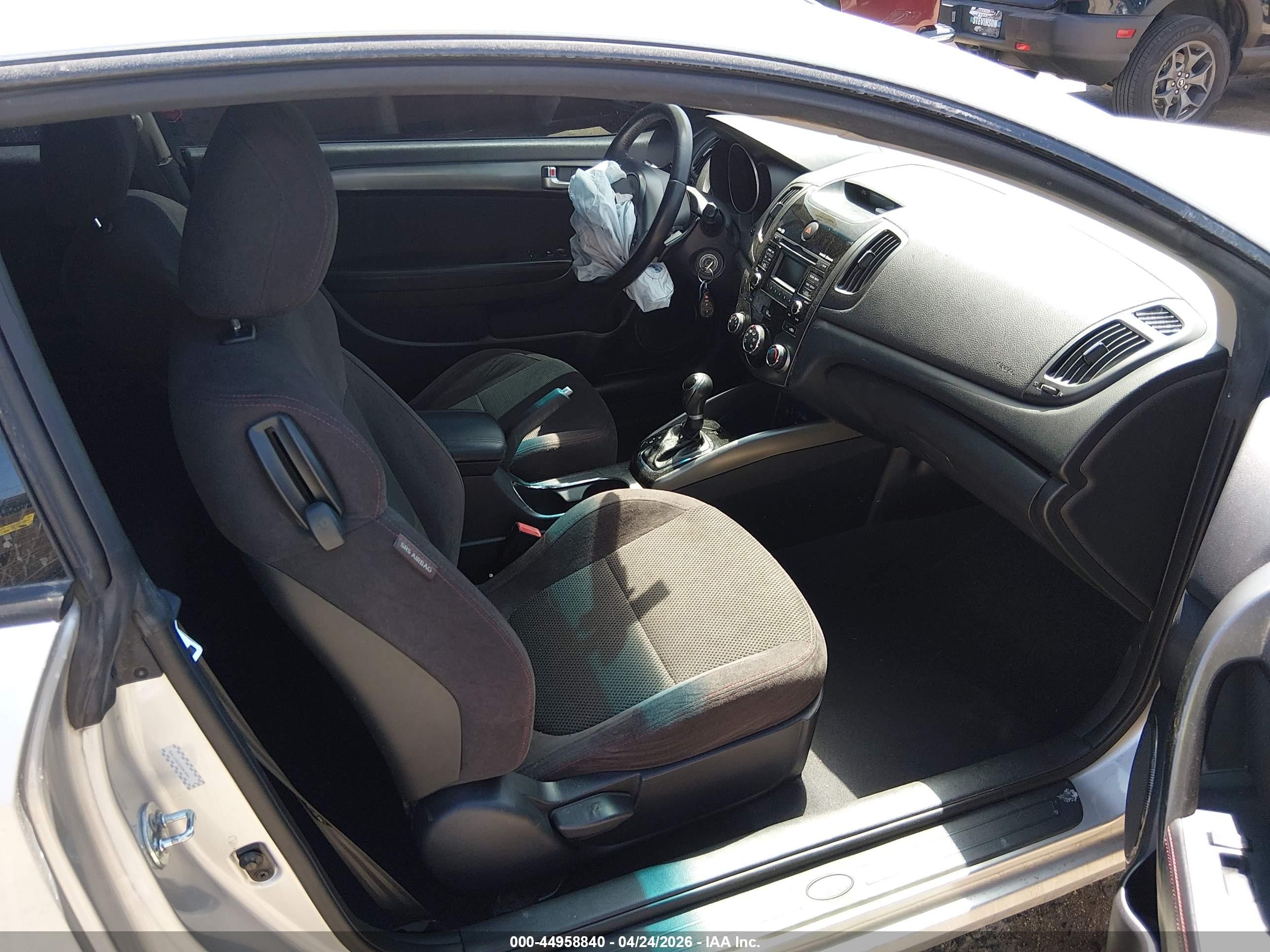 2011 Kia Forte Koup Sx Серебряный vin: KNAFW6A32B5377680