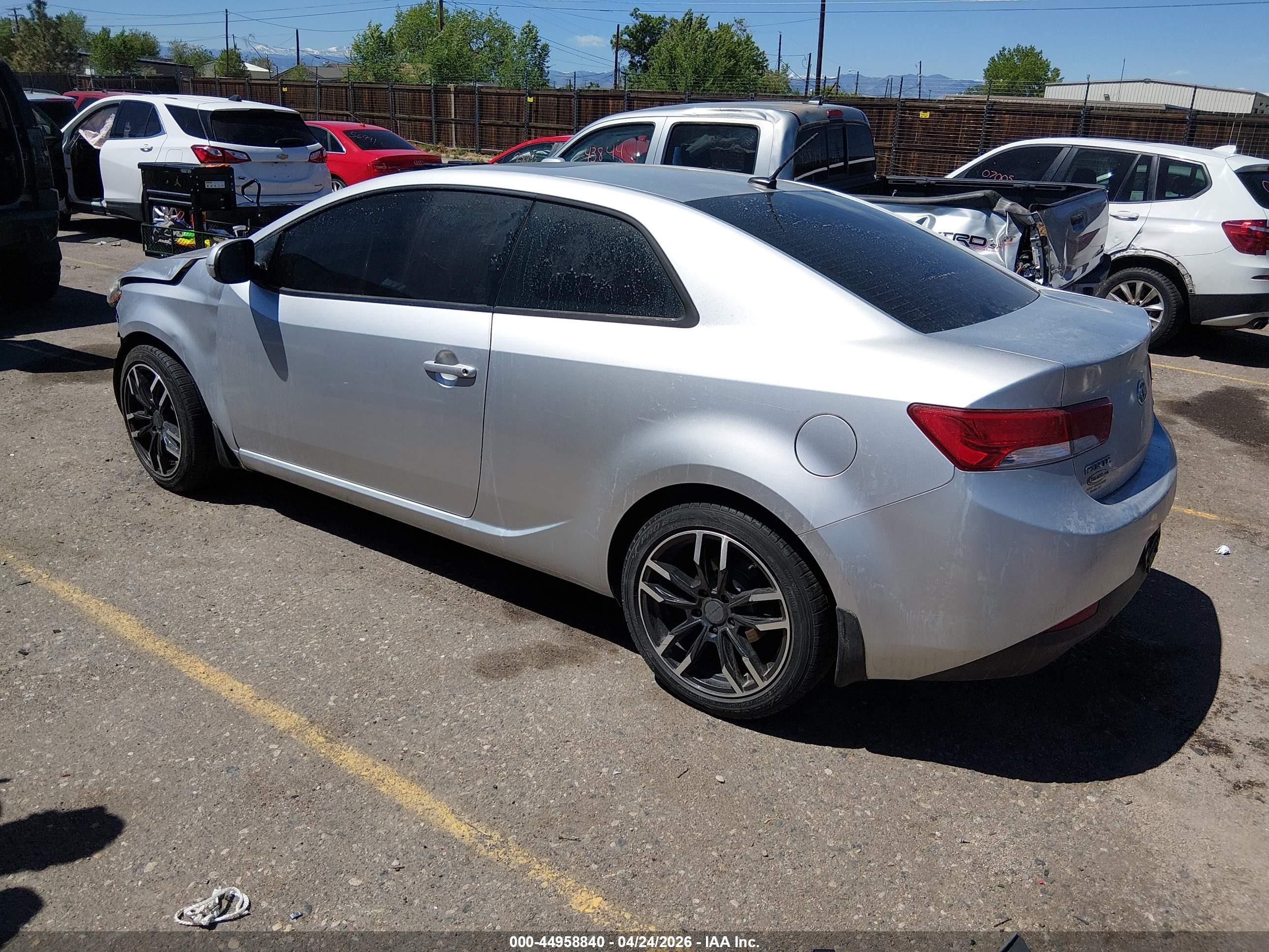 2011 Kia Forte Koup Sx Серебряный vin: KNAFW6A32B5377680