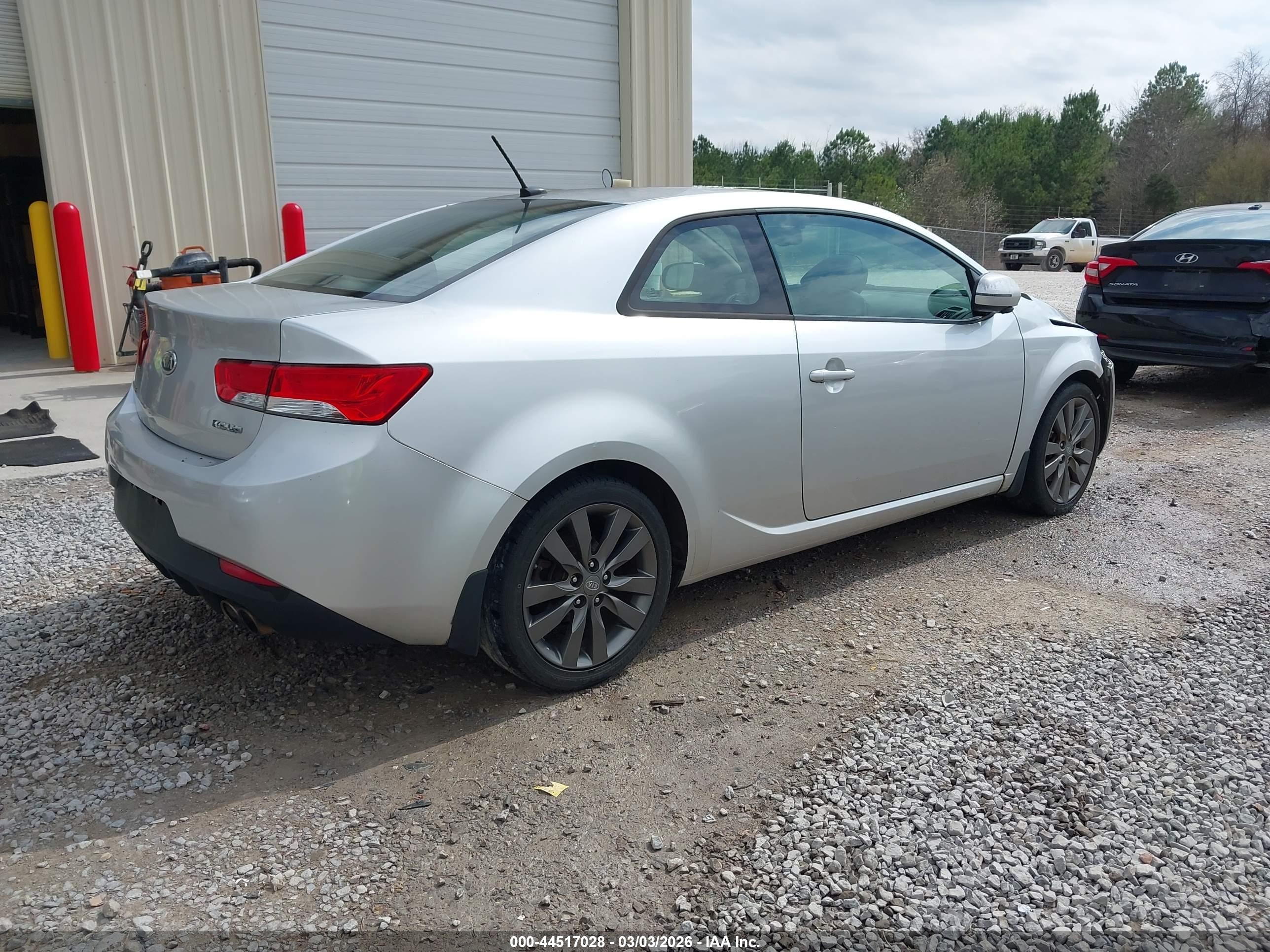 2011 Kia Forte Koup Sx Silver vin: KNAFW6A34B5378345