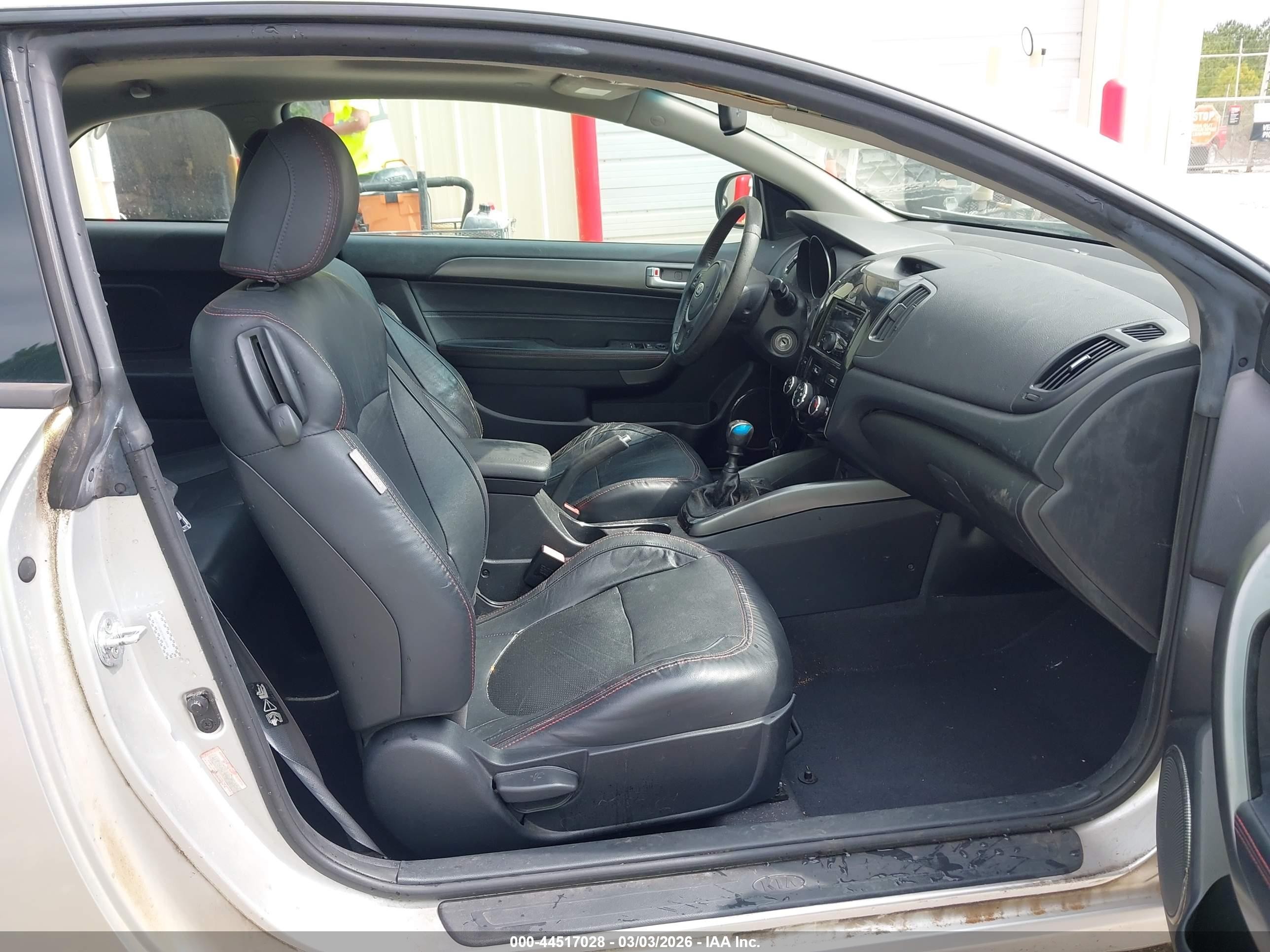 2011 Kia Forte Koup Sx Silver vin: KNAFW6A34B5378345