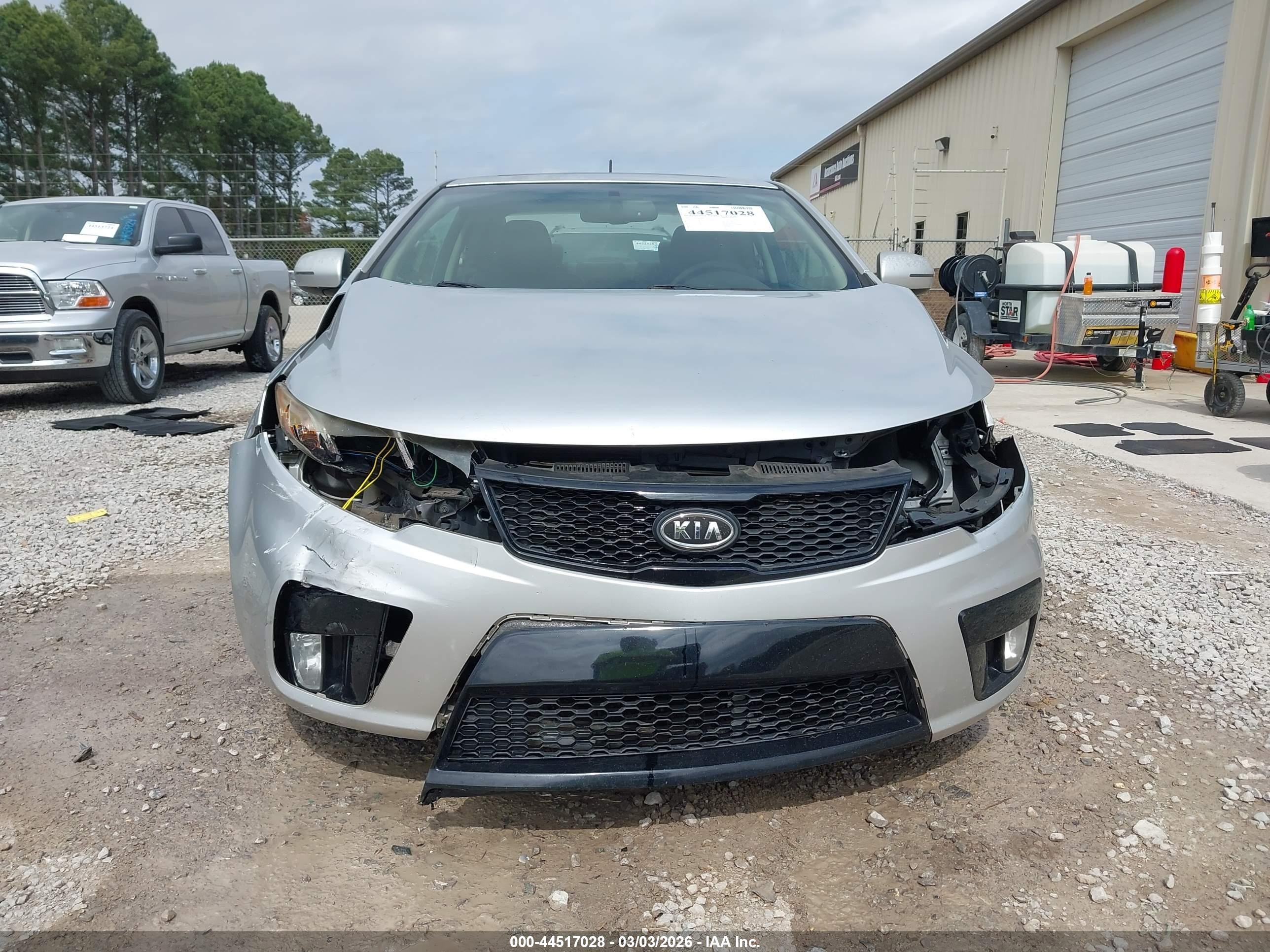 2011 Kia Forte Koup Sx Silver vin: KNAFW6A34B5378345