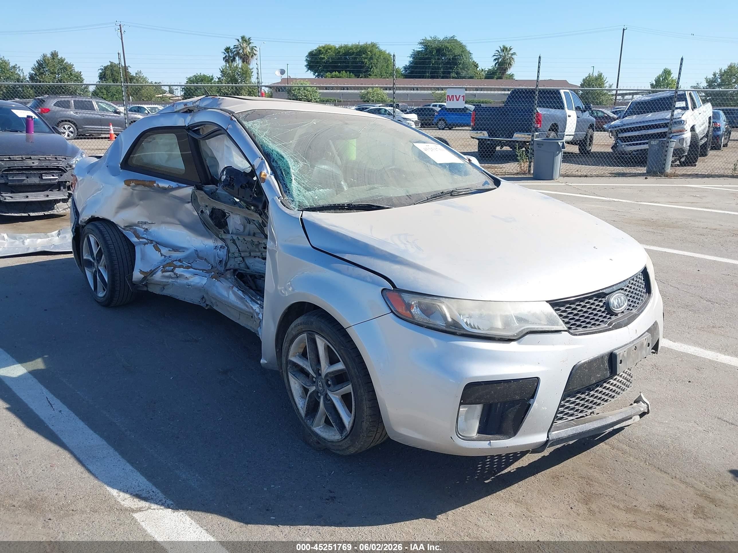 2010 Kia Forte Koup Sx Silver vin: KNAFW6A35A5249447