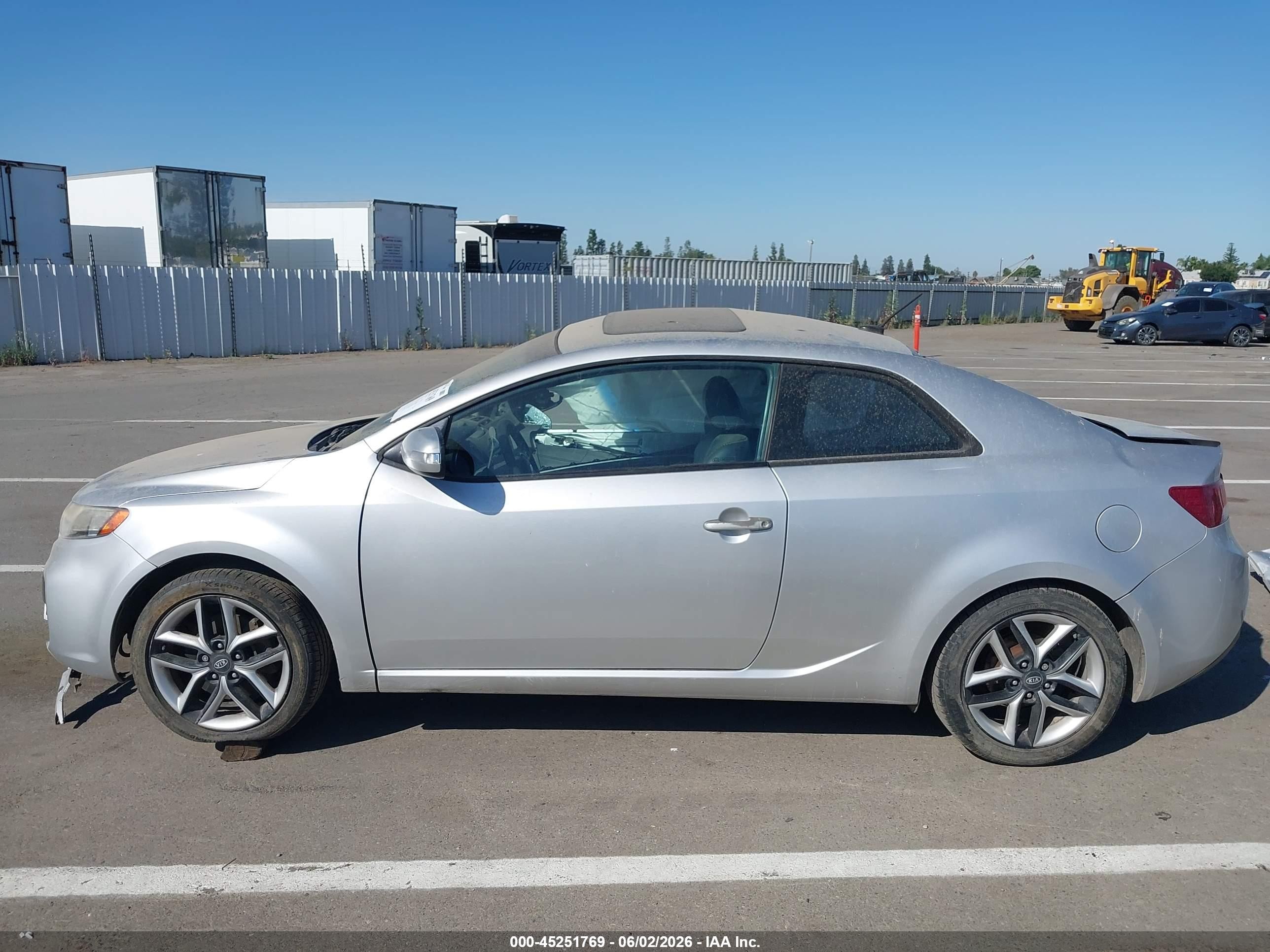 2010 Kia Forte Koup Sx Silver vin: KNAFW6A35A5249447