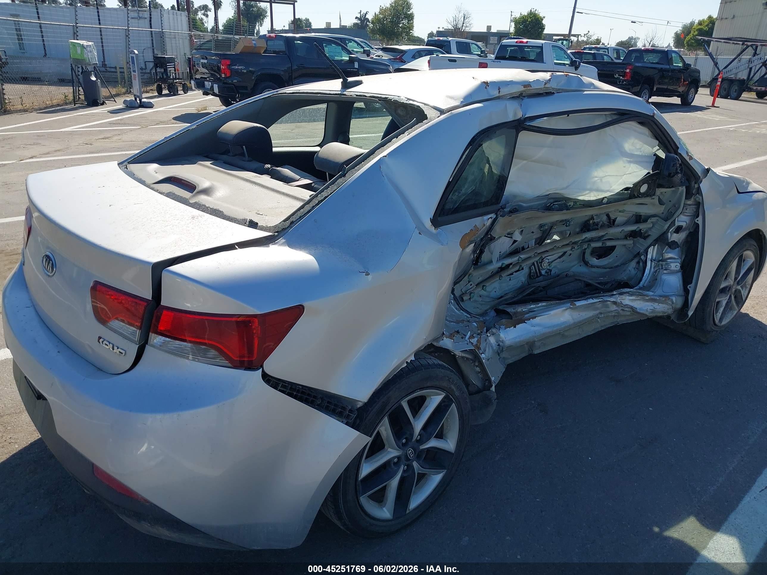2010 Kia Forte Koup Sx Silver vin: KNAFW6A35A5249447