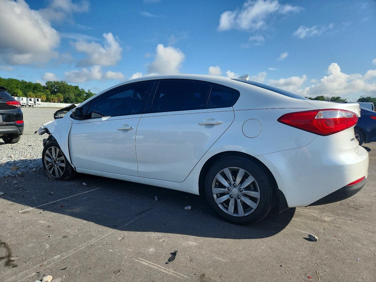 2014 Kia Forte Lx White vin: KNAFX4A60E5147958