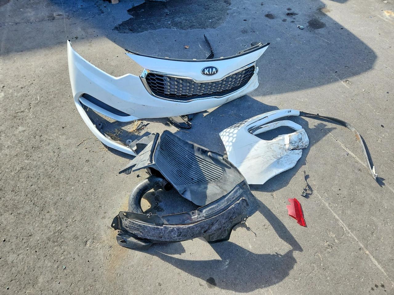 2014 Kia Forte Lx White vin: KNAFX4A60E5147958