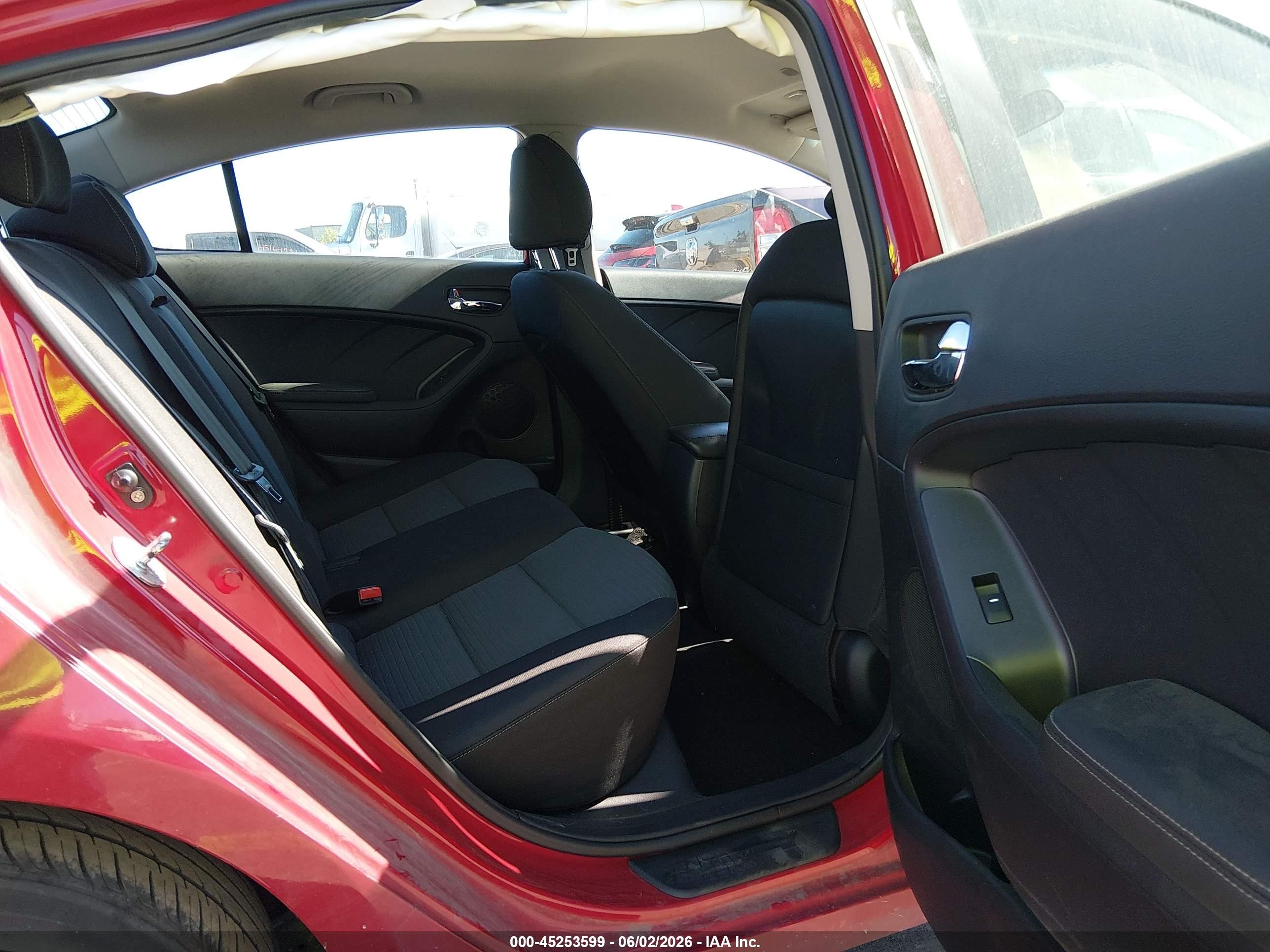 2015 Kia Forte Lx Red vin: KNAFX4A61F5332330