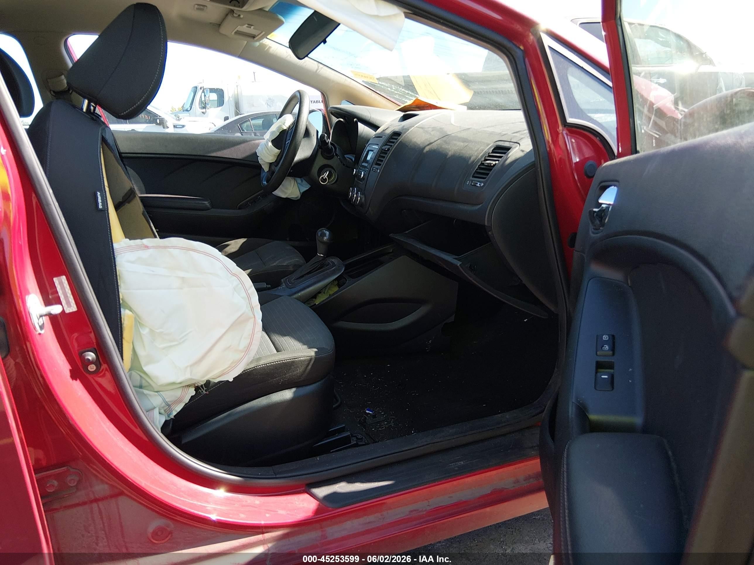 2015 Kia Forte Lx Red vin: KNAFX4A61F5332330