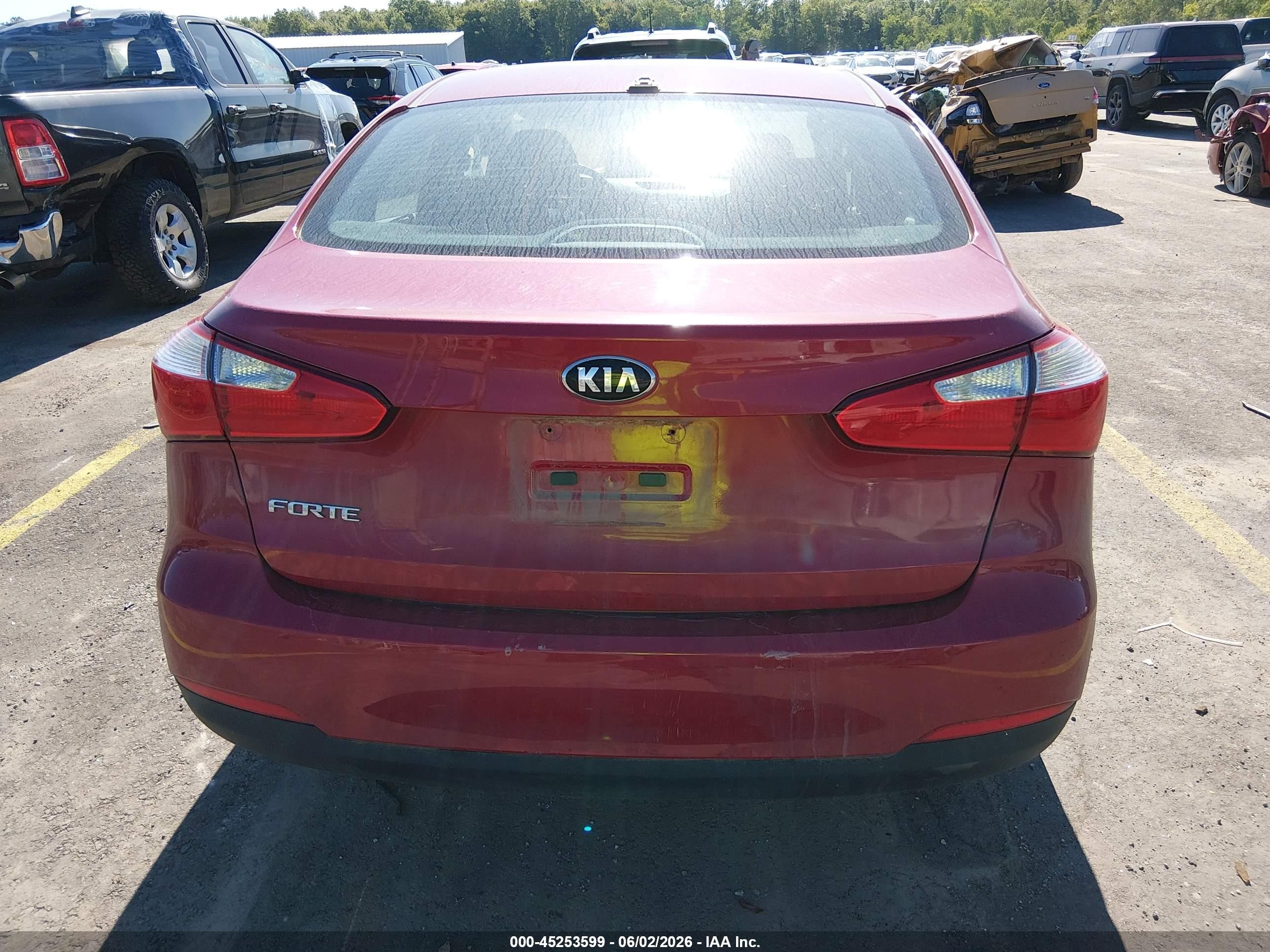 2015 Kia Forte Lx Red vin: KNAFX4A61F5332330