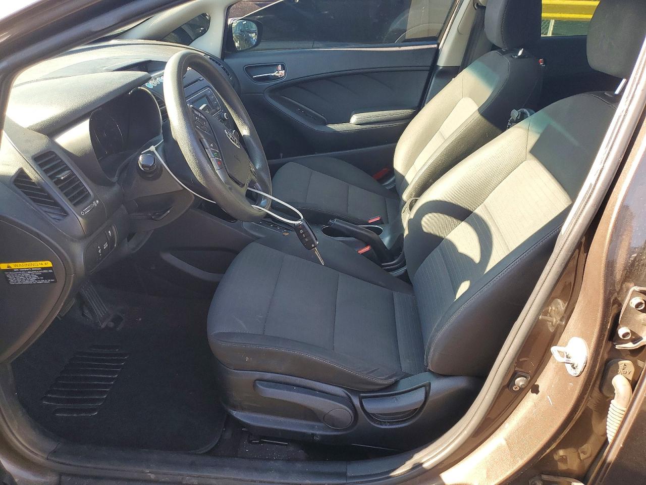 2015 Kia Forte Lx Brown vin: KNAFX4A61F5345515