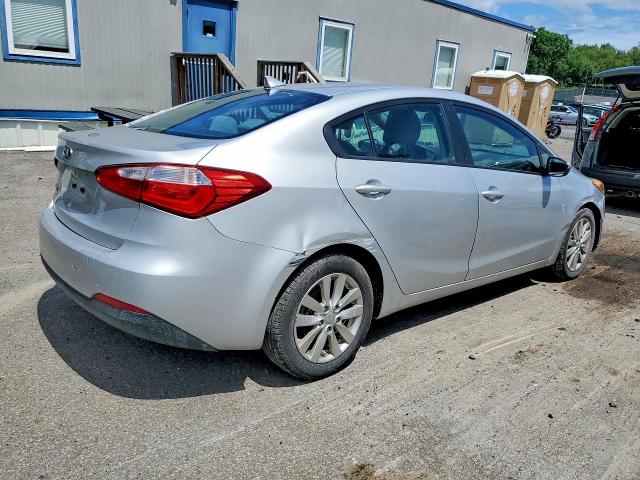 2015 Kia Forte Lx Серебряный vin: KNAFX4A61F5399977