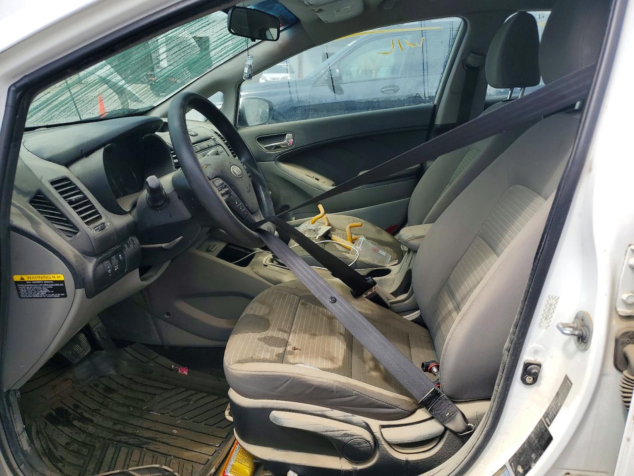 2015 Kia Forte Lx Белый vin: KNAFX4A62F5303046