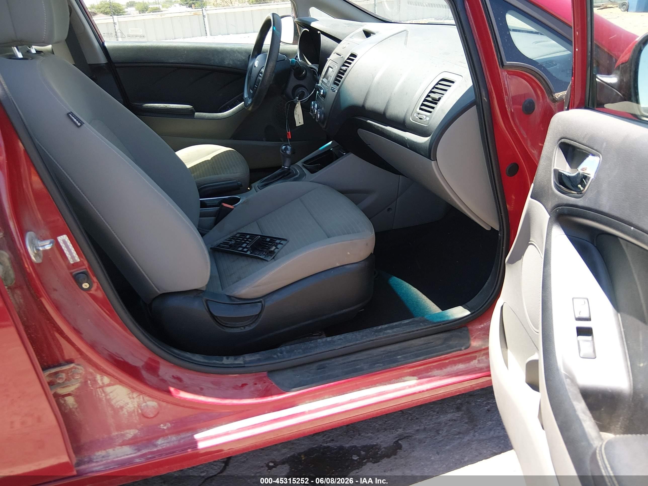 2015 Kia Forte Lx Red vin: KNAFX4A62F5310997