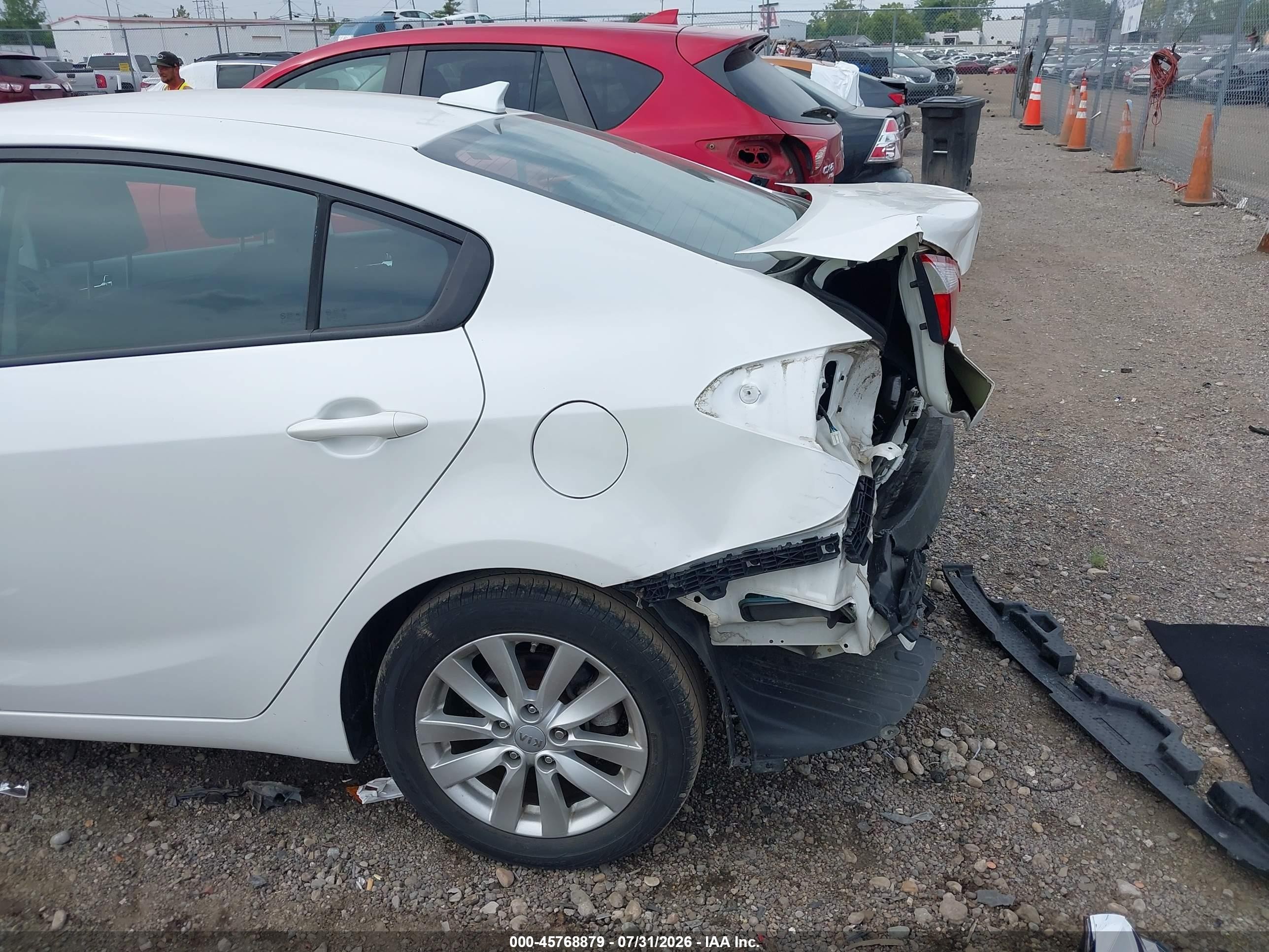 2015 Kia Forte Lx White vin: KNAFX4A62F5401719