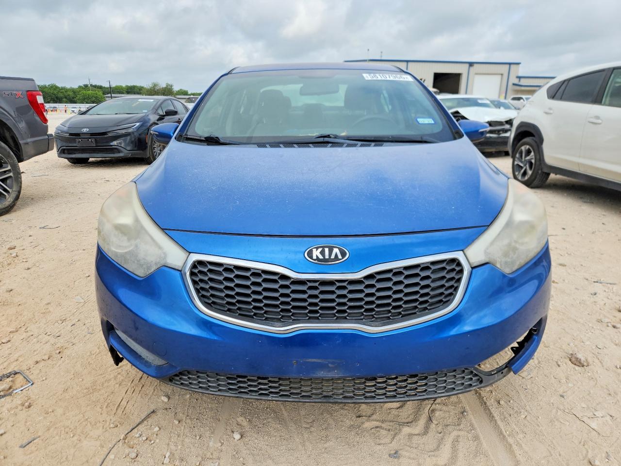 2015 Kia Forte Синий vin: KNAFX4A63F5321104