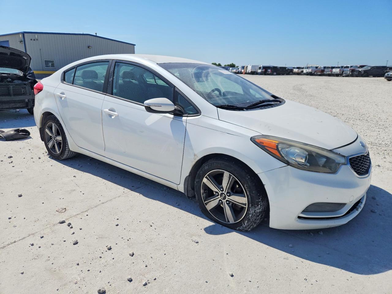 2015 Kia Forte Lx White vin: KNAFX4A63F5329140