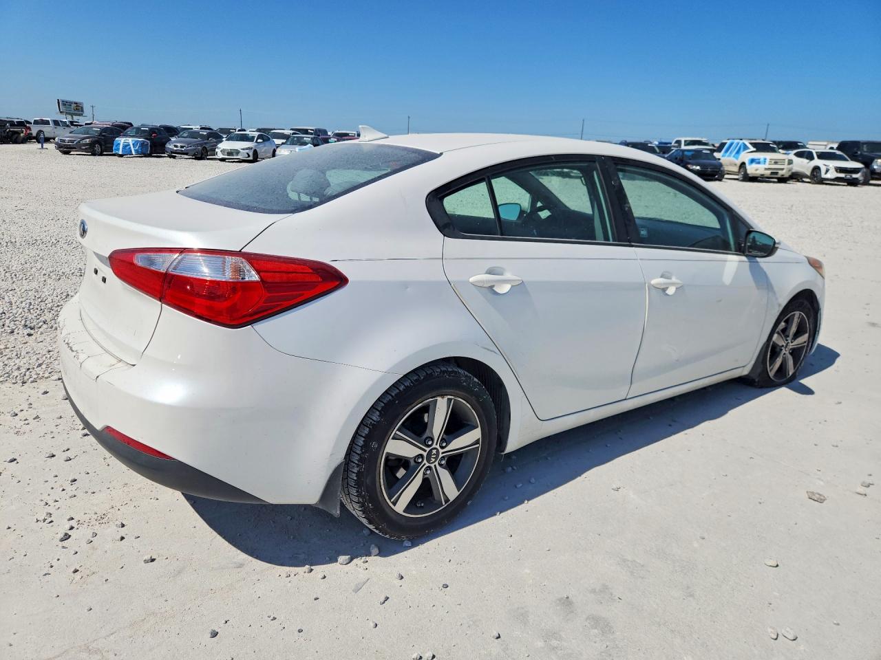 2015 Kia Forte Lx White vin: KNAFX4A63F5329140