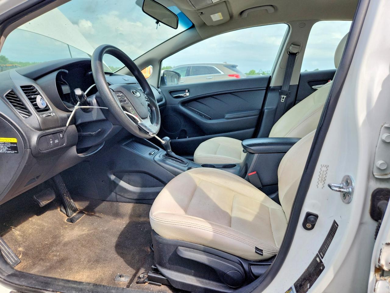 2016 Kia Forte Lx White vin: KNAFX4A63G5480688