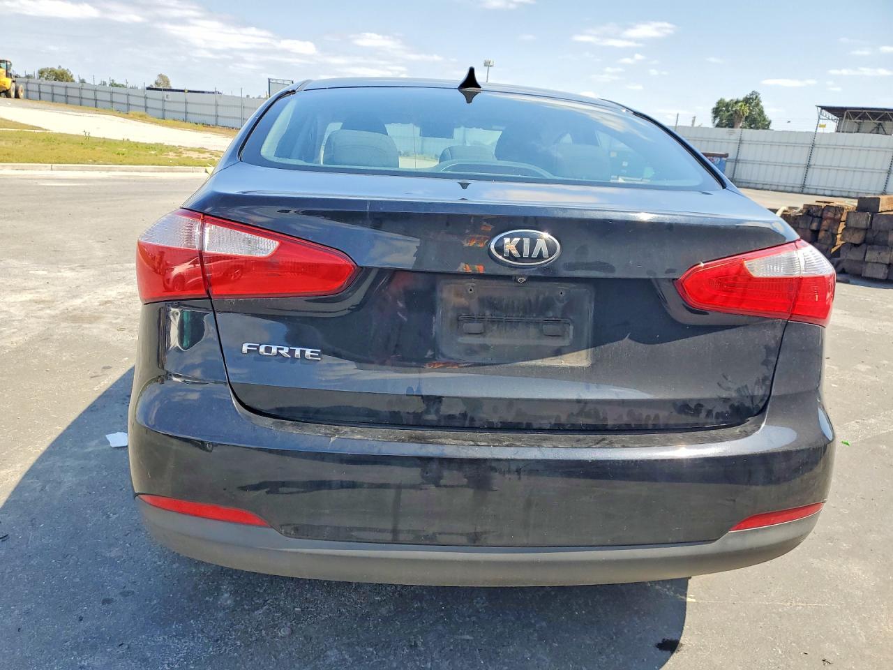 2016 Kia Forte Lx Black vin: KNAFX4A64G5590598