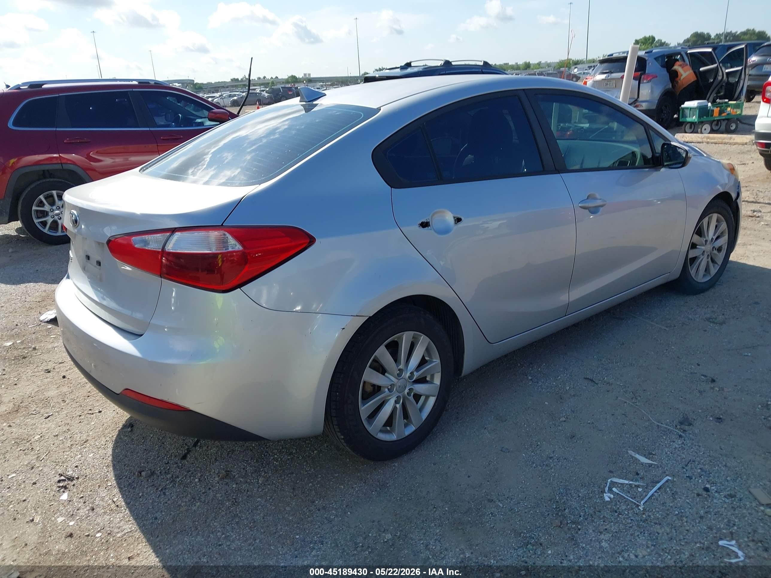 2016 Kia Forte Lx Silver vin: KNAFX4A64G5608775