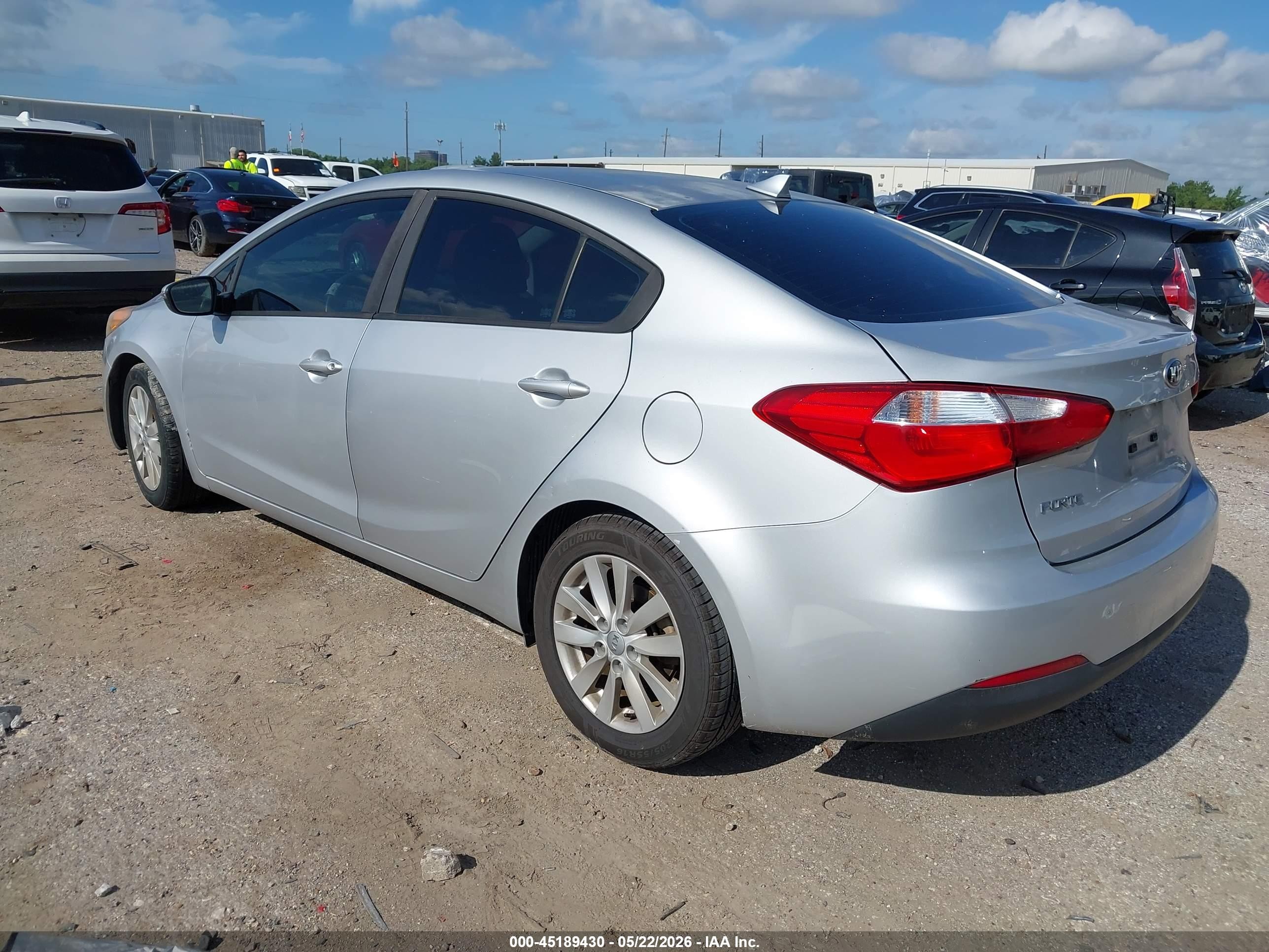 2016 Kia Forte Lx Silver vin: KNAFX4A64G5608775