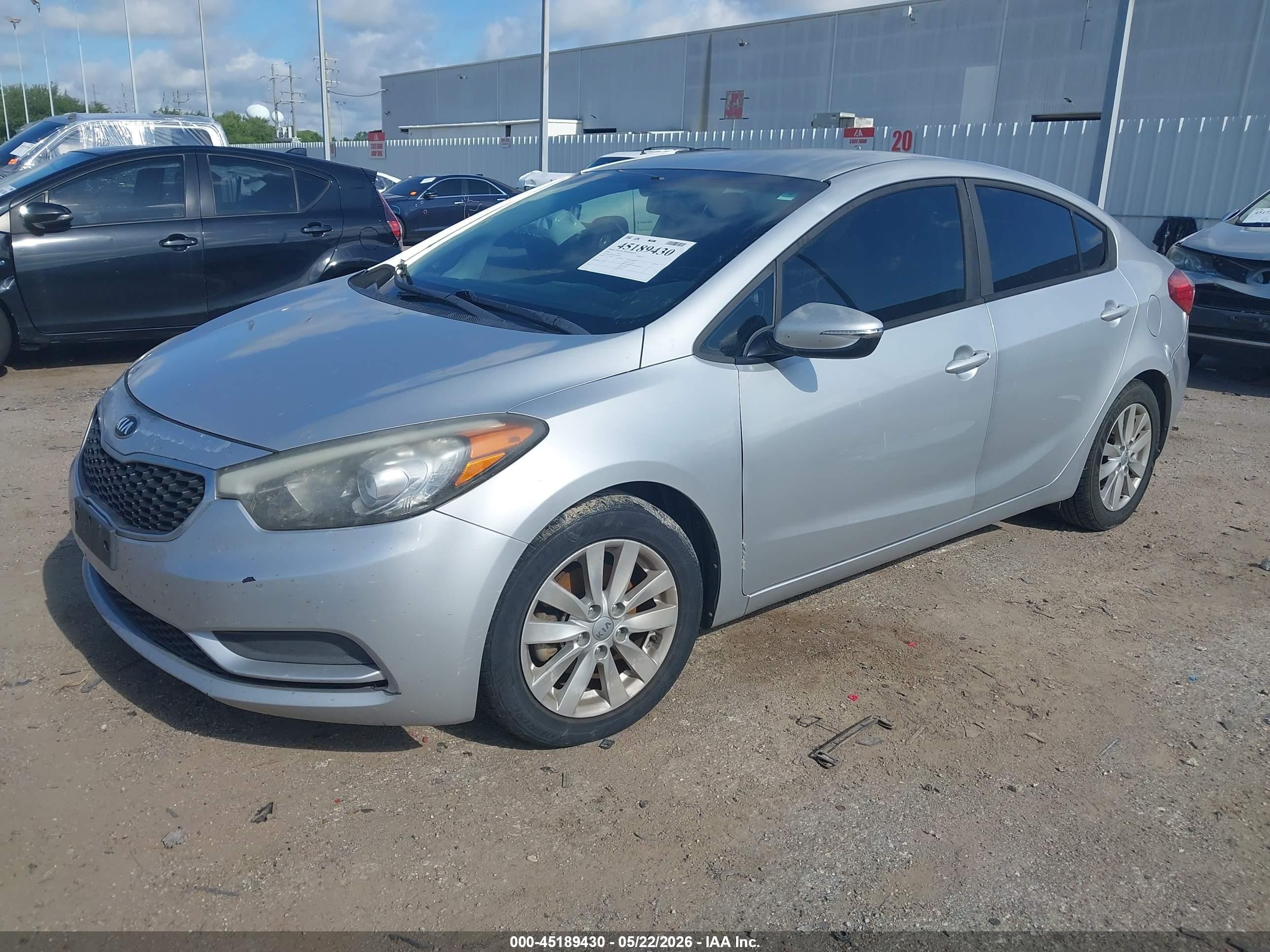 2016 Kia Forte Lx Silver vin: KNAFX4A64G5608775