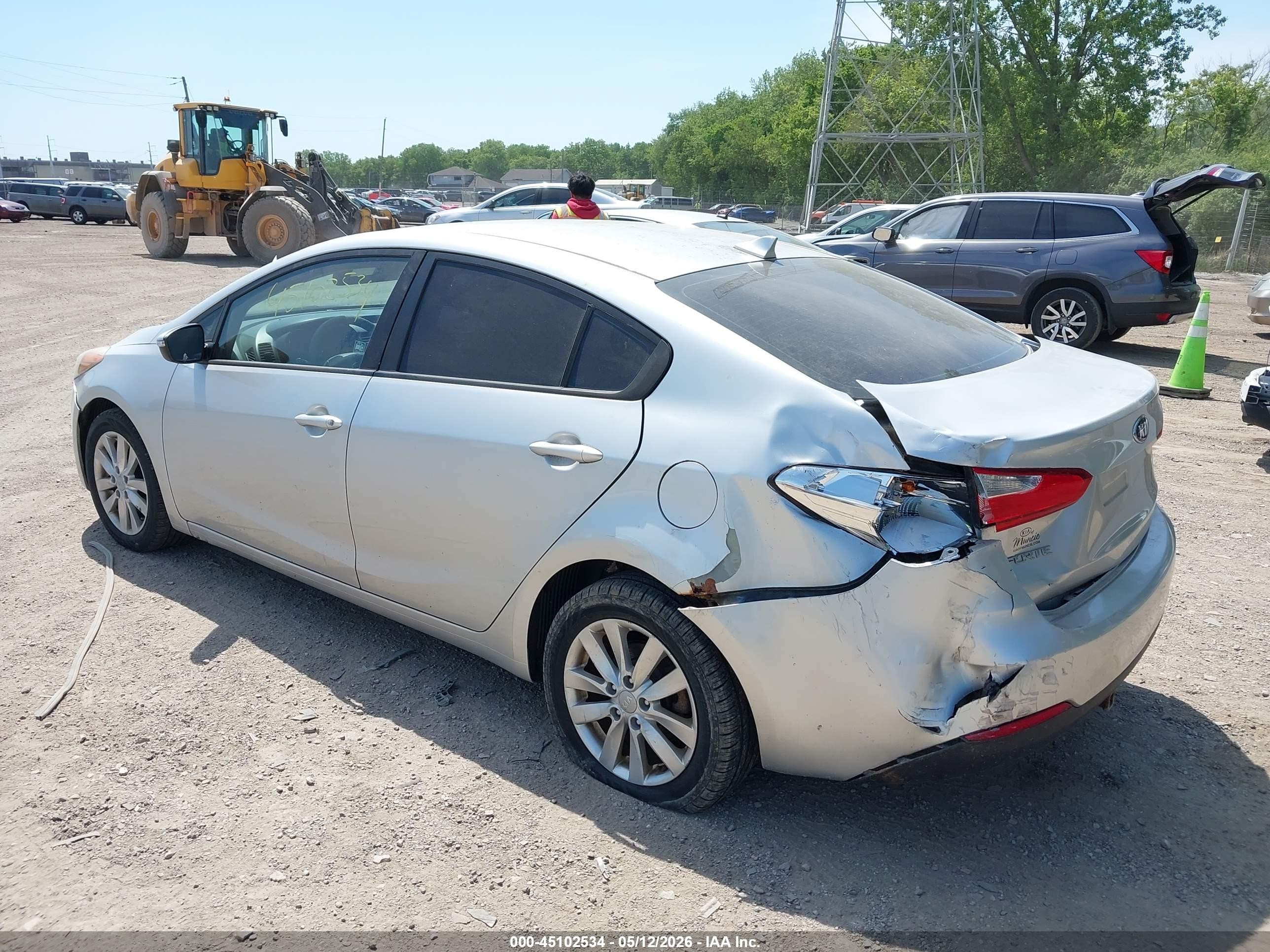 2014 Kia Forte Lx Серебряный vin: KNAFX4A65E5165047