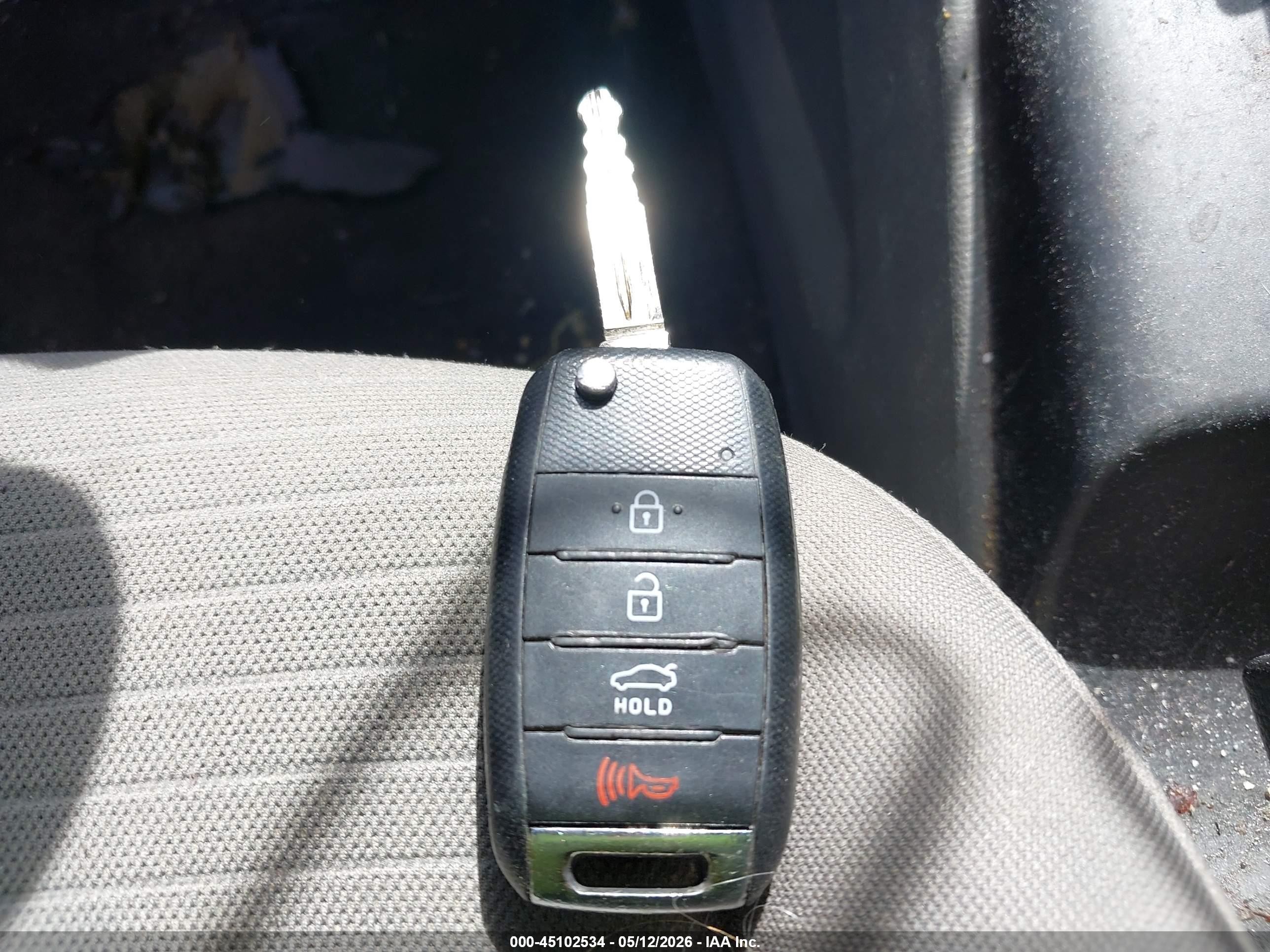 2014 Kia Forte Lx Серебряный vin: KNAFX4A65E5165047