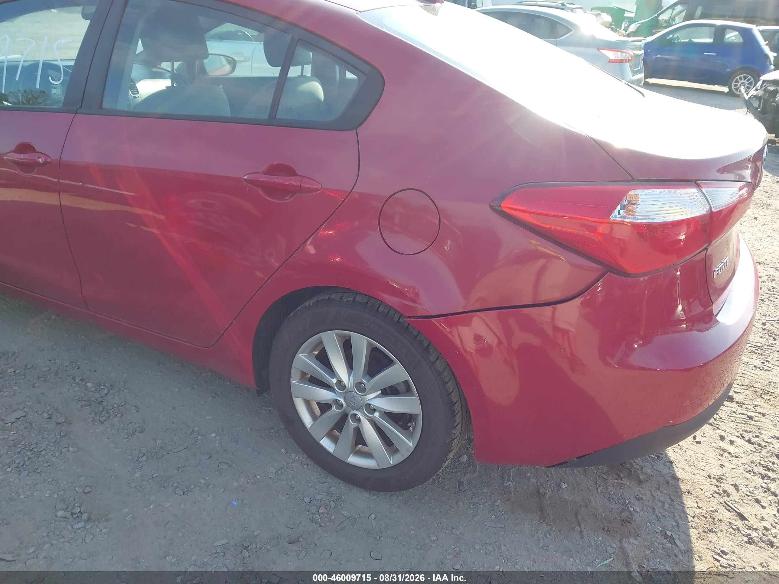 2015 Kia Forte Lx Красный vin: KNAFX4A65F5396533