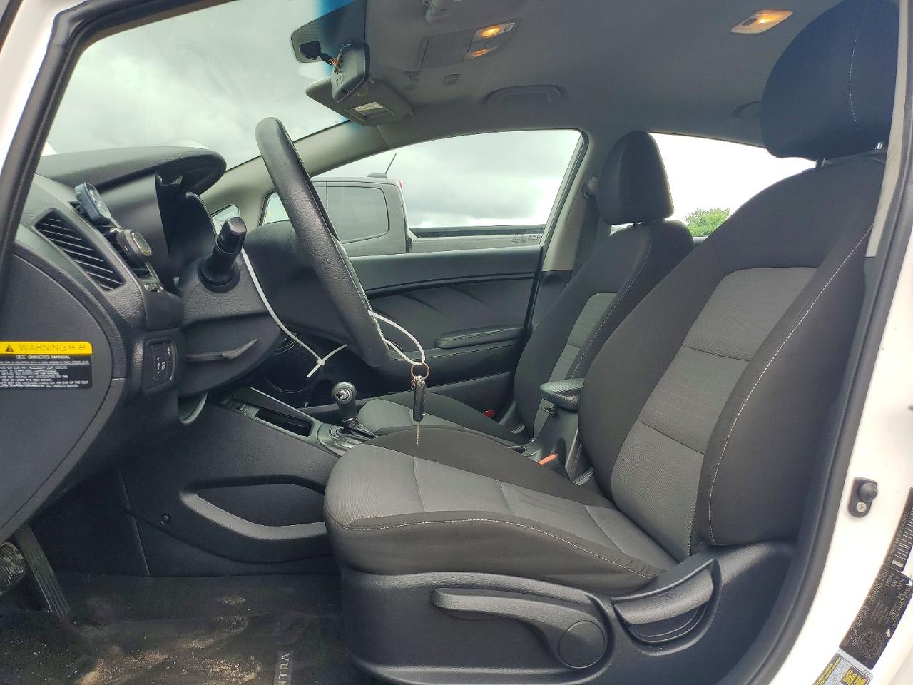 2015 Kia Forte Lx White vin: KNAFX4A65F5435752