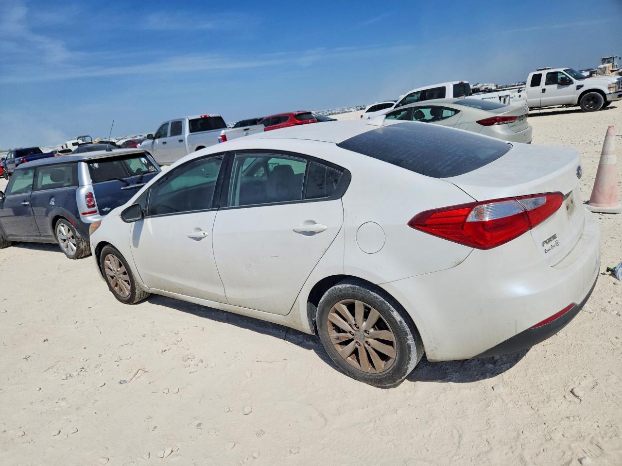 2014 Kia Forte Lx White vin: KNAFX4A66E5204096