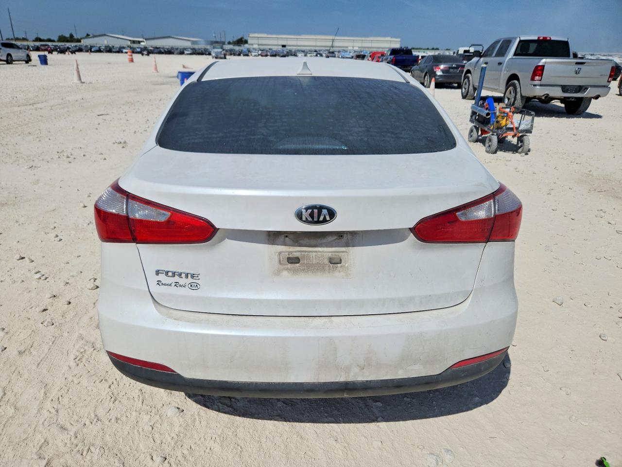 2014 Kia Forte Lx White vin: KNAFX4A66E5204096