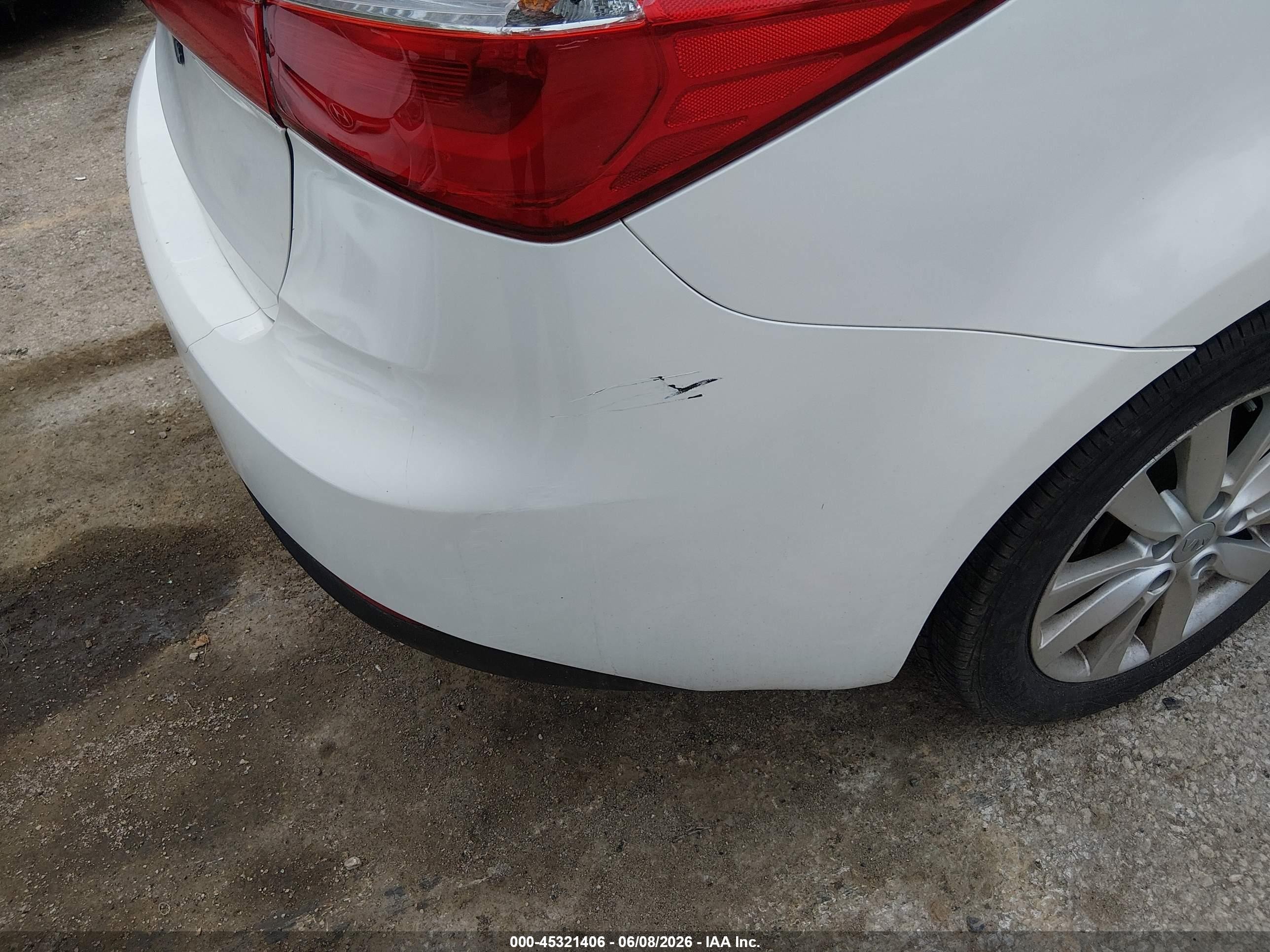 2014 Kia Forte Lx White vin: KNAFX4A66E5209203