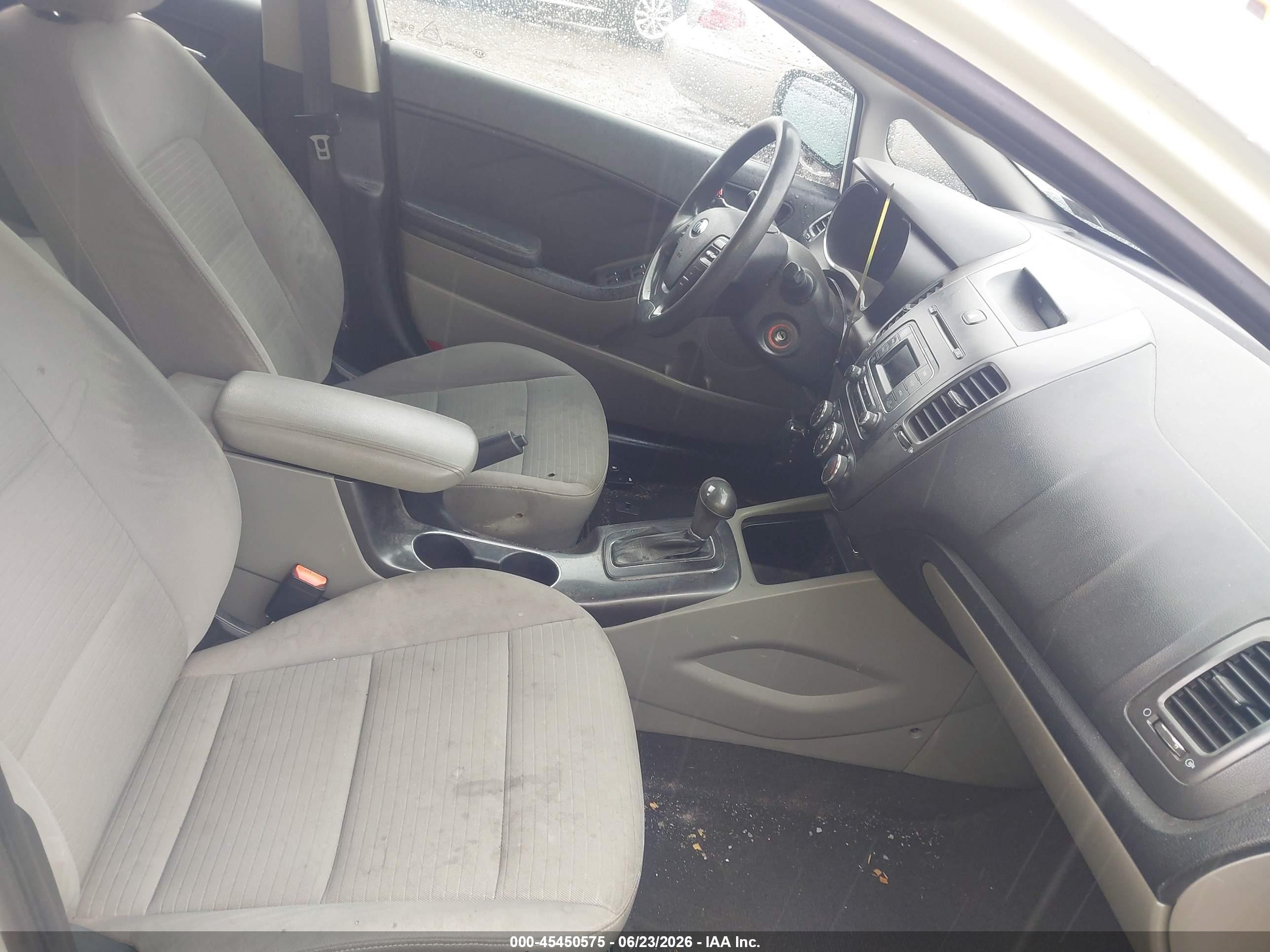 2015 Kia Forte Lx White vin: KNAFX4A66F5271279