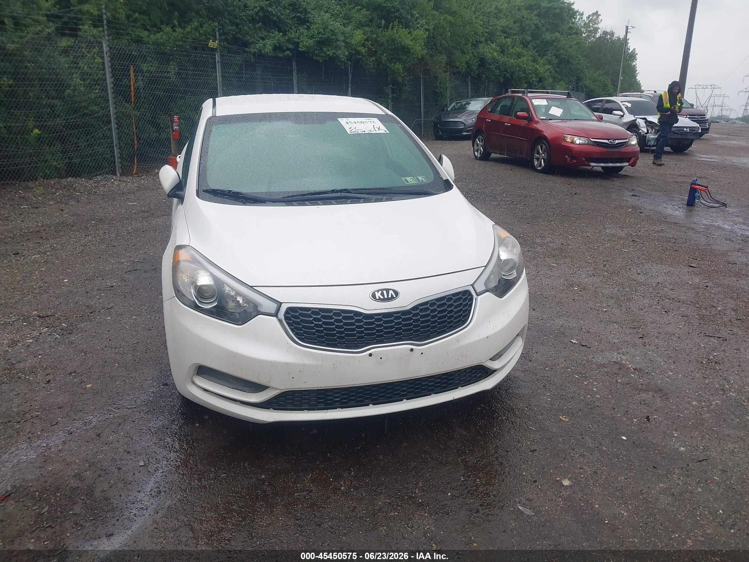2015 Kia Forte Lx White vin: KNAFX4A66F5271279