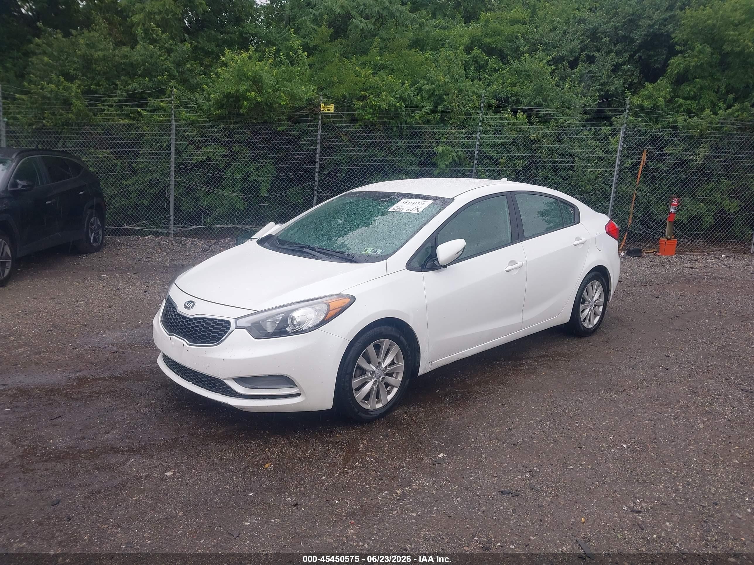 2015 Kia Forte Lx White vin: KNAFX4A66F5271279
